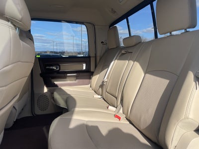 2017 RAM 1500 Laramie Crew Cab 4x4 5'7' Box