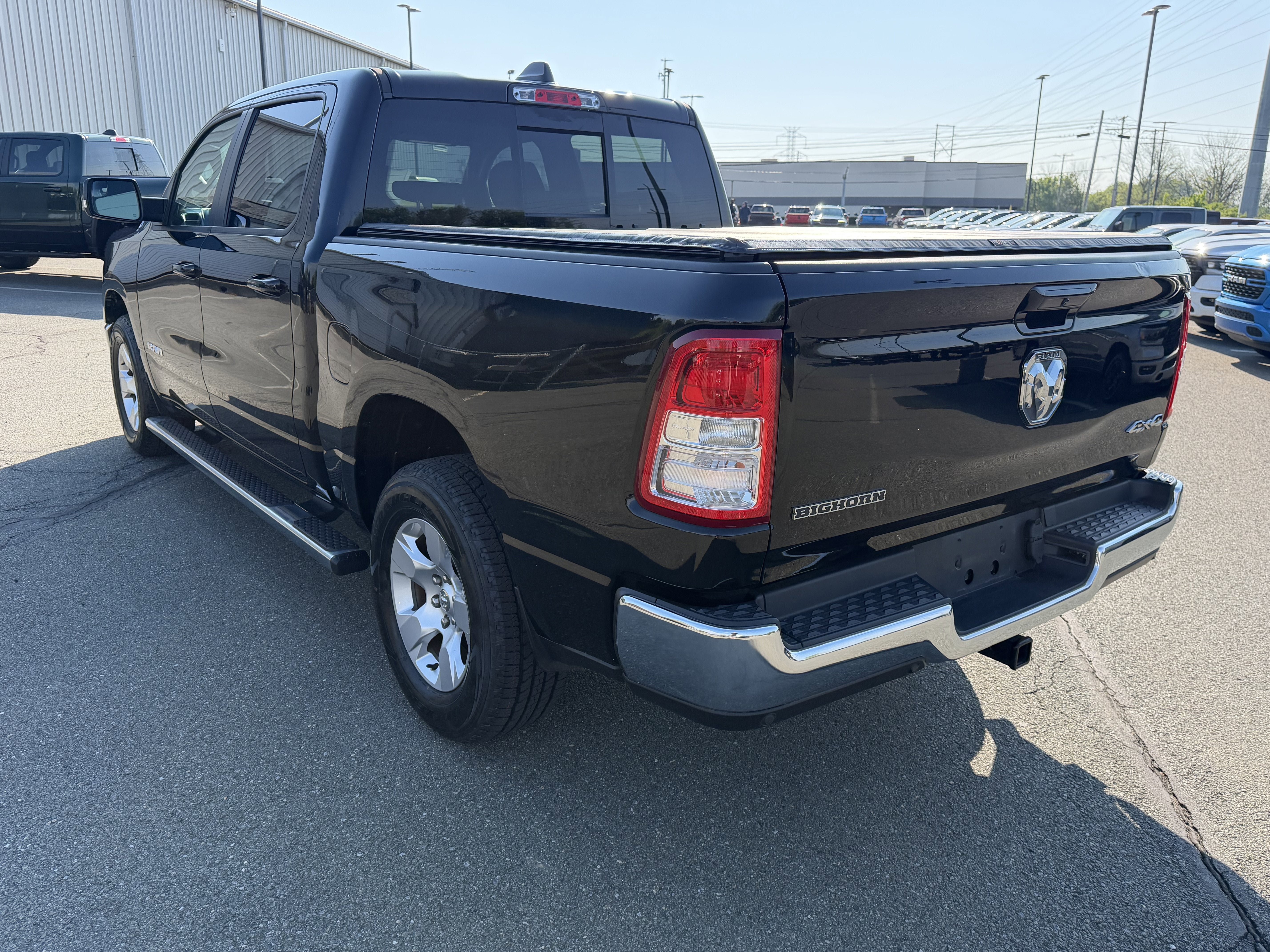 2021 RAM 1500 Big Horn Crew Cab 4x4 5'7' Box