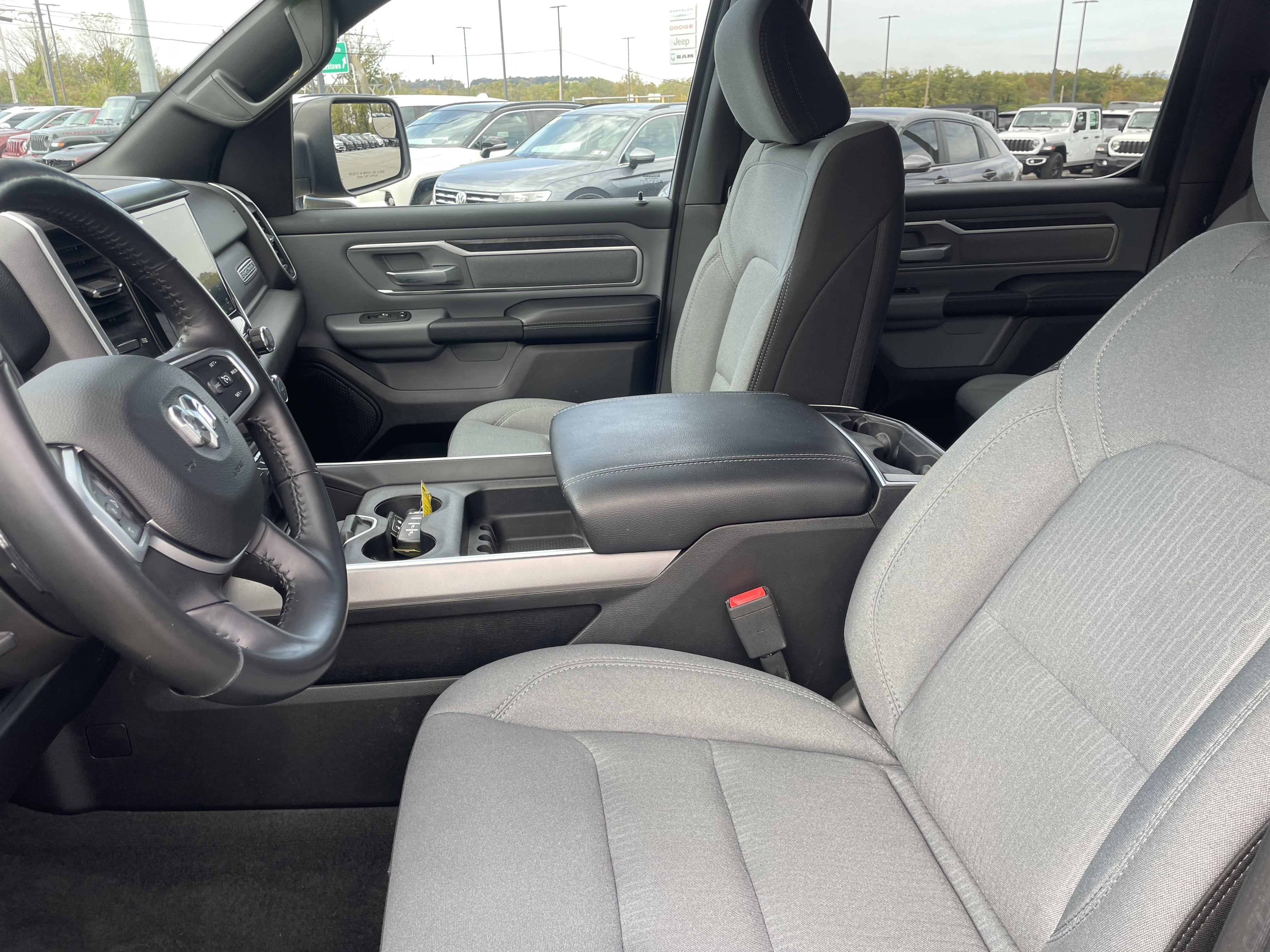 2021 RAM 1500 Big Horn Crew Cab 4x4 5'7' Box