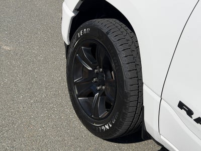 2023 RAM 1500 Big Horn Crew Cab 4x4 5'7' Box