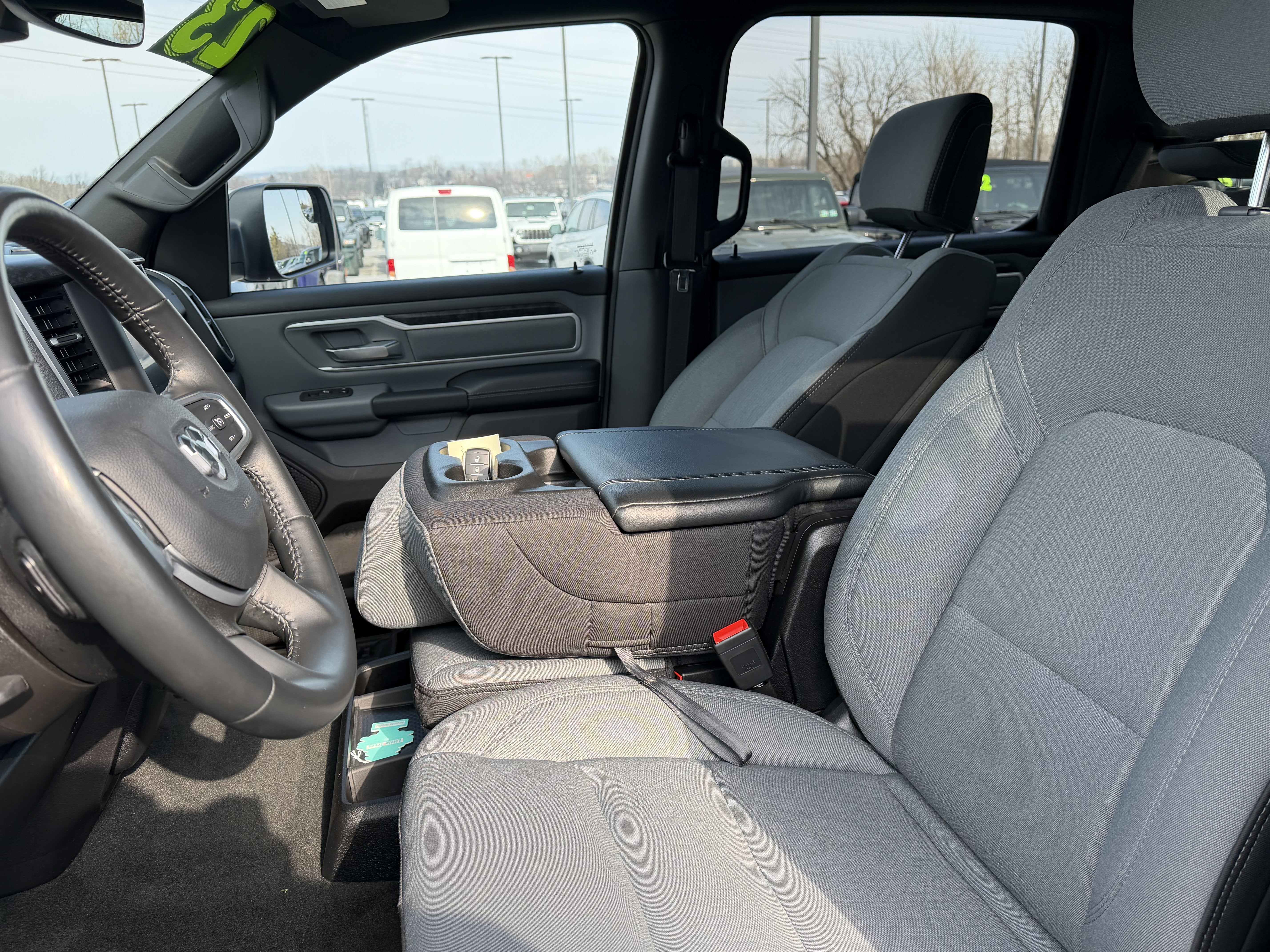 2023 RAM 1500 Big Horn Crew Cab 4x4 5'7' Box