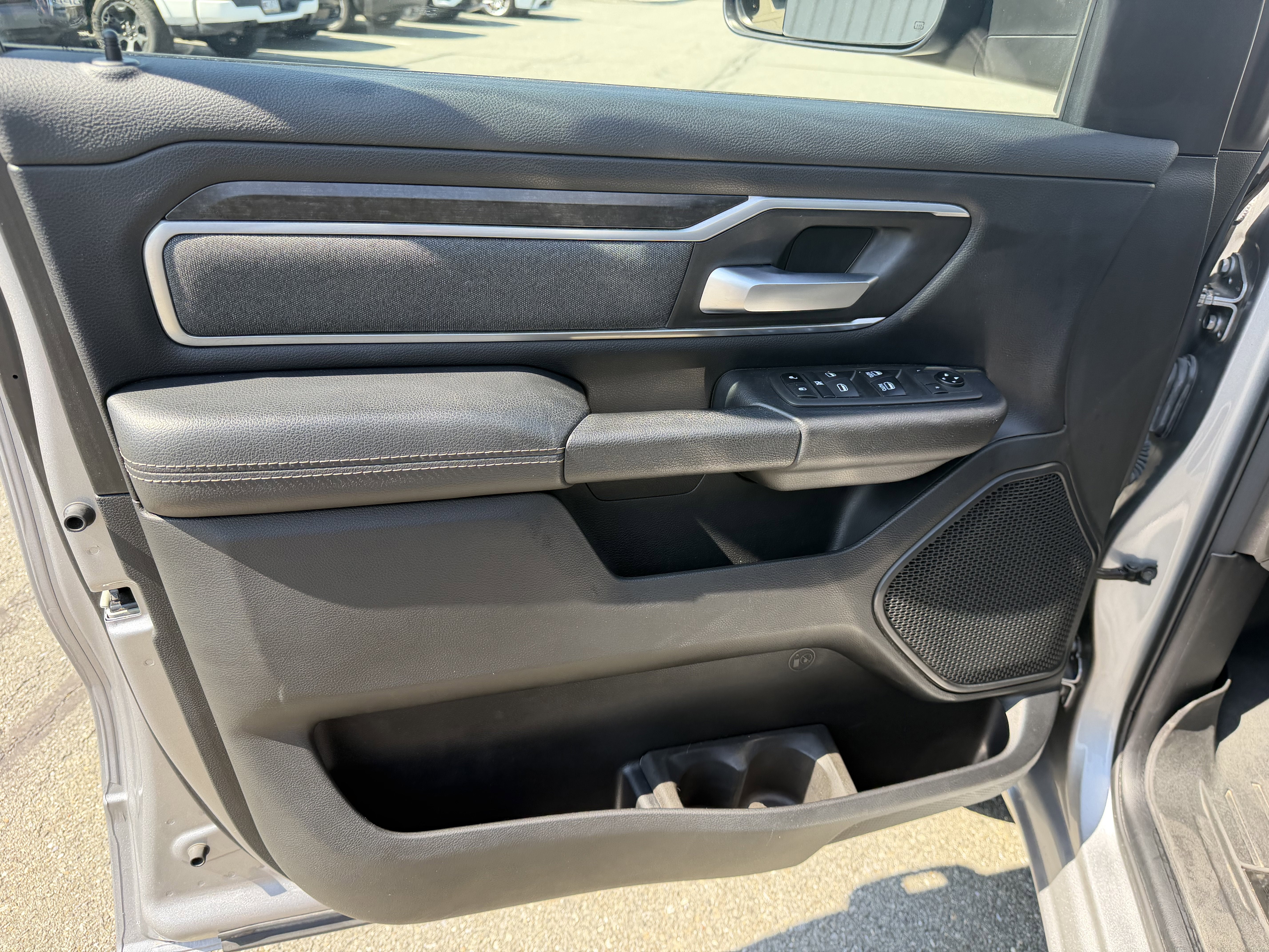 2021 RAM 1500 Big Horn Crew Cab 4x4 5'7' Box