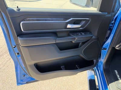 2022 RAM 1500 Big Horn Crew Cab 4x4 5'7' Box