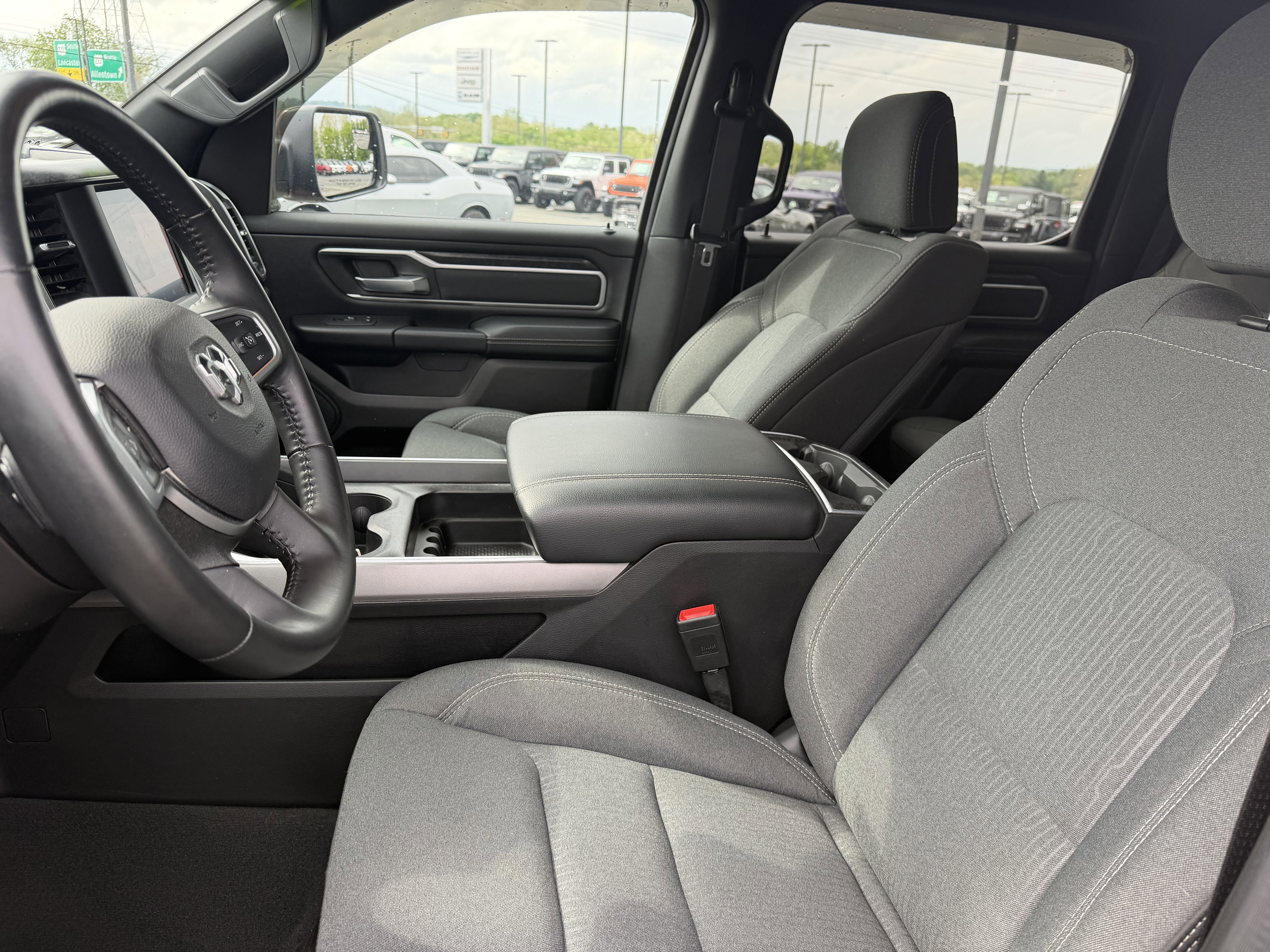 2023 RAM 1500 Big Horn Crew Cab 4x4 5'7' Box