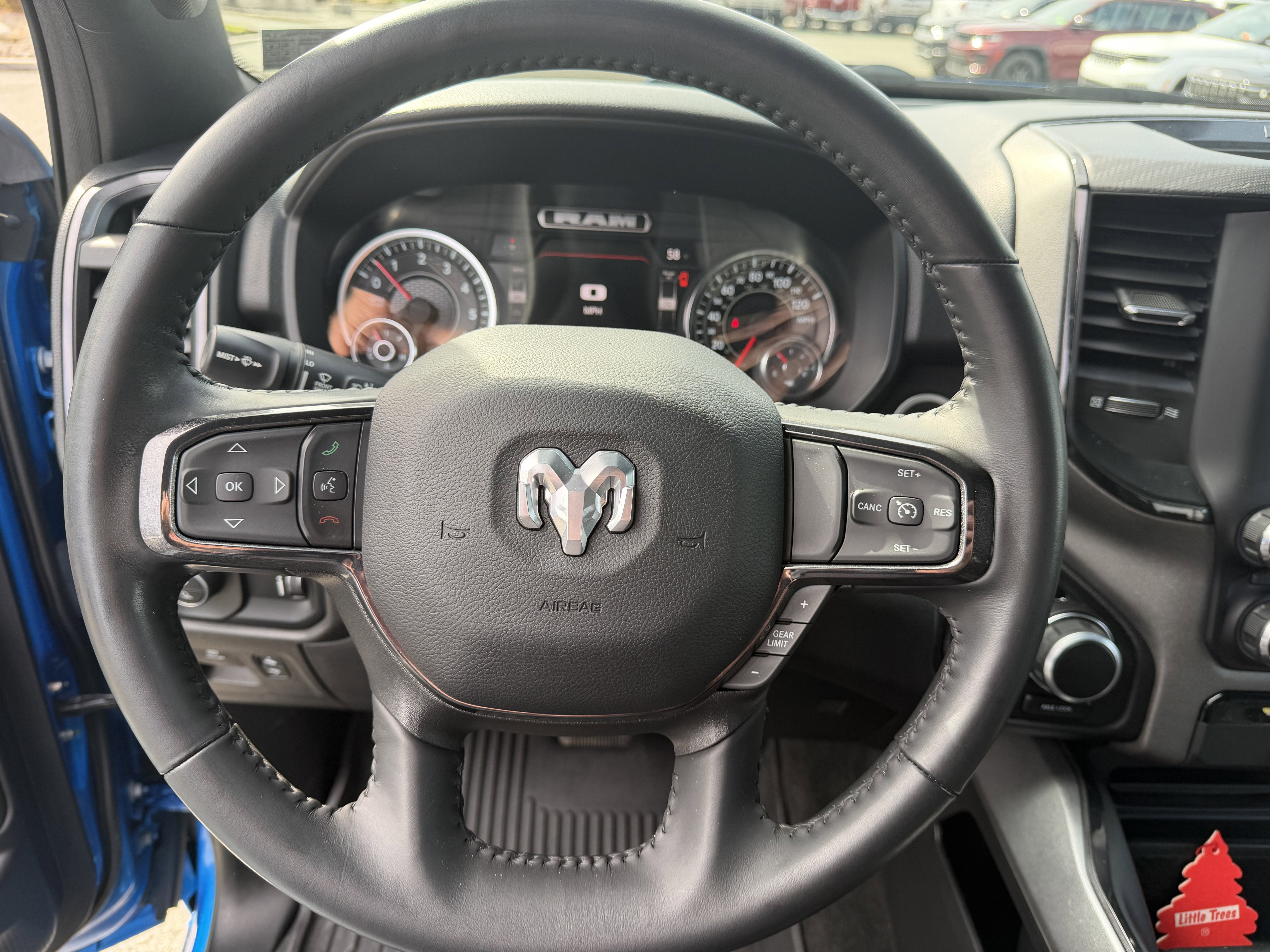 2023 RAM 1500 Big Horn Crew Cab 4x4 5'7' Box