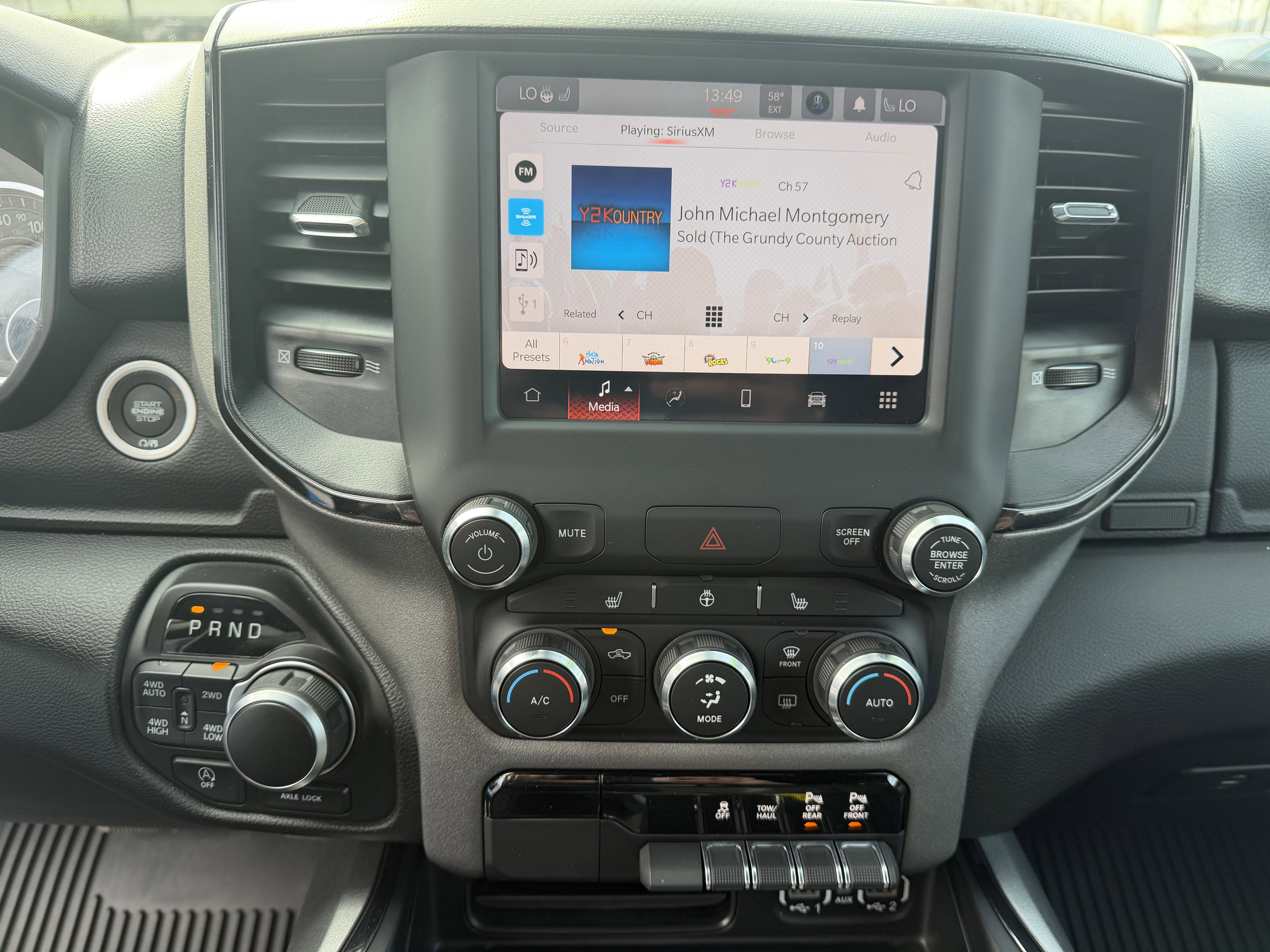 2023 RAM 1500 Big Horn Crew Cab 4x4 5'7' Box