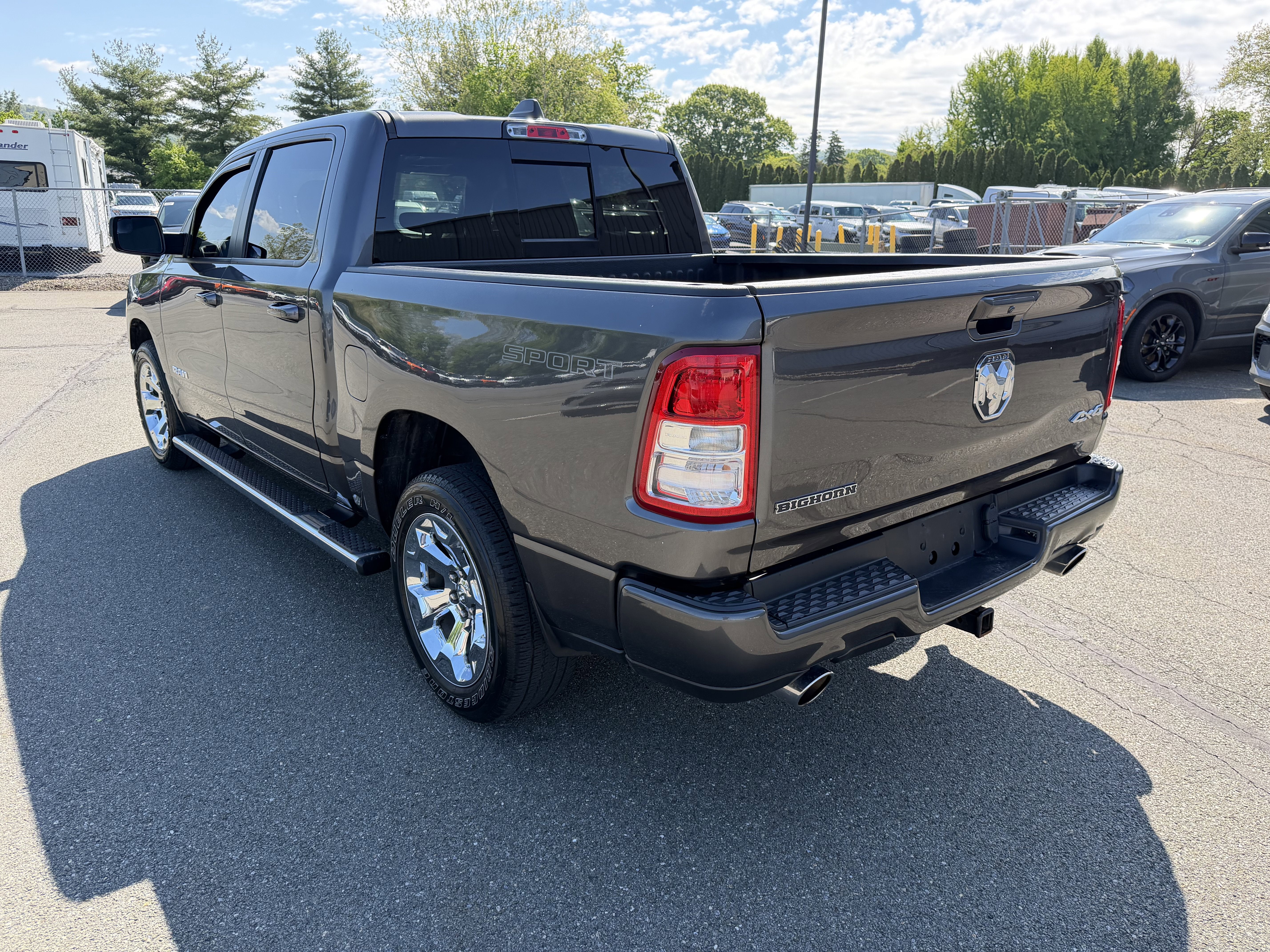 2021 RAM 1500 Big Horn Crew Cab 4x4 5'7' Box