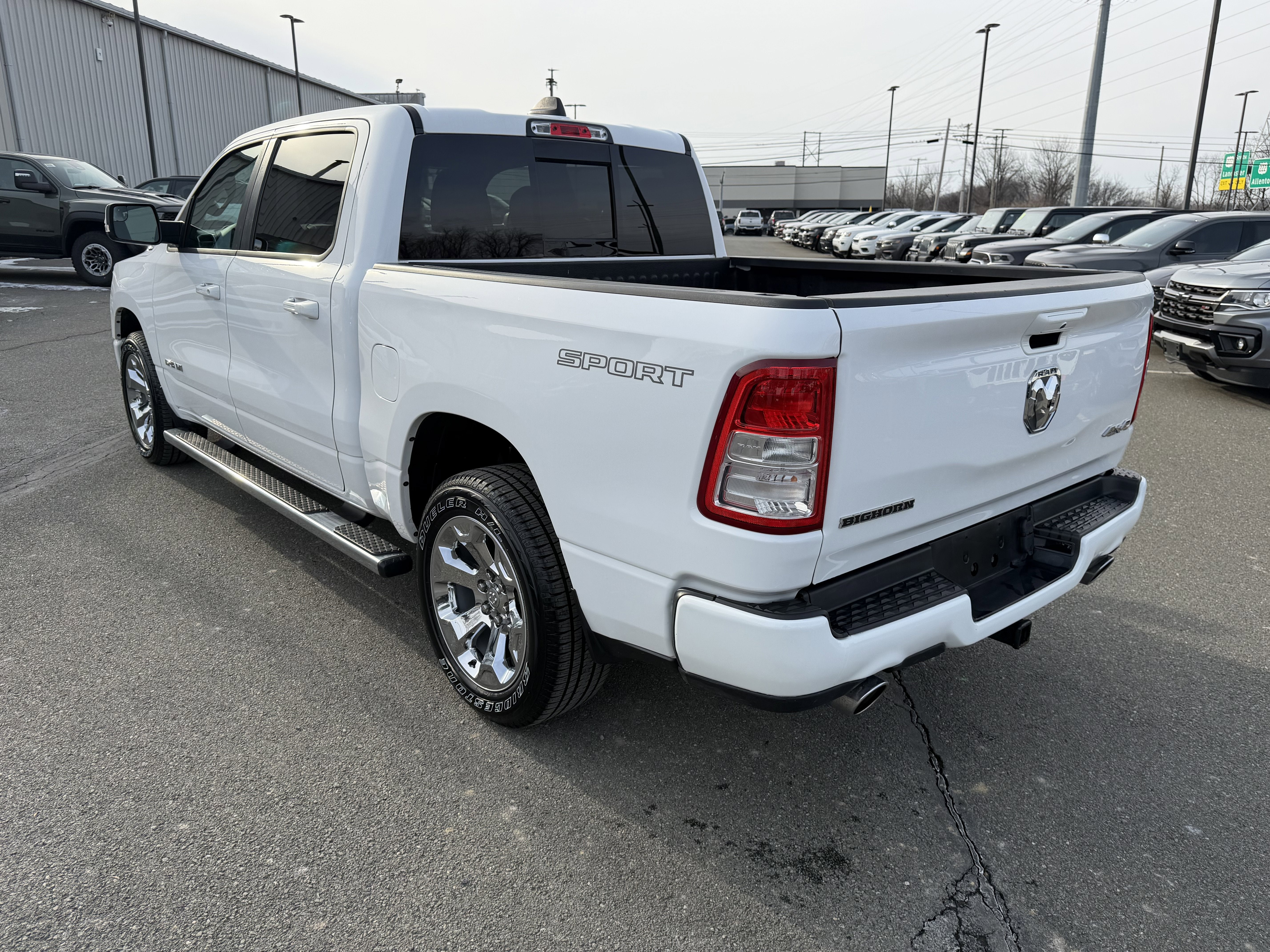 2022 RAM 1500 Big Horn Crew Cab 4x4 5'7' Box