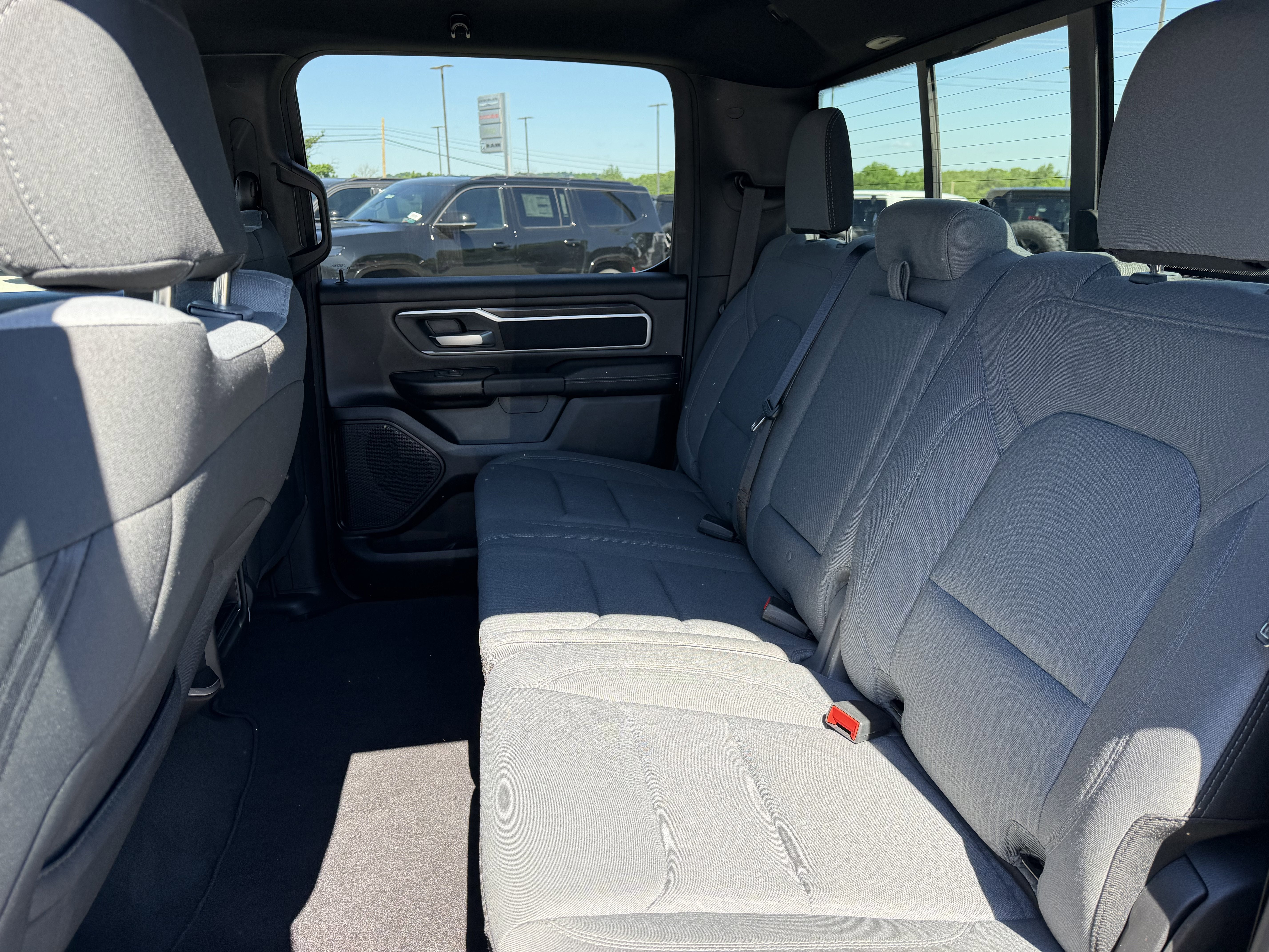 2023 RAM 1500 Big Horn Crew Cab 4x4 5'7' Box