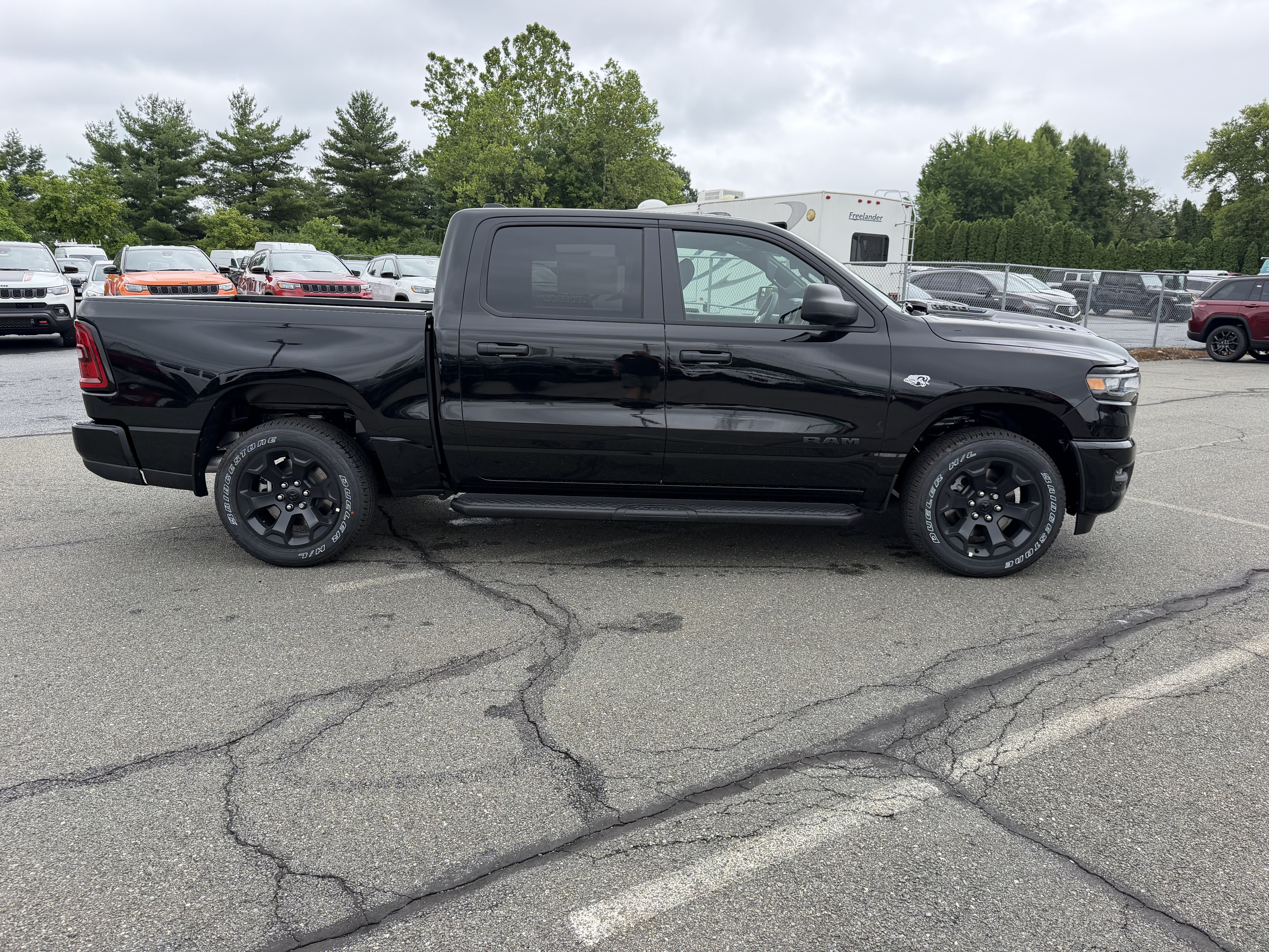 2026 RAM Ram 1500 RAM 1500 EXPRESS CREW CAB 4X4 5'7' BOX