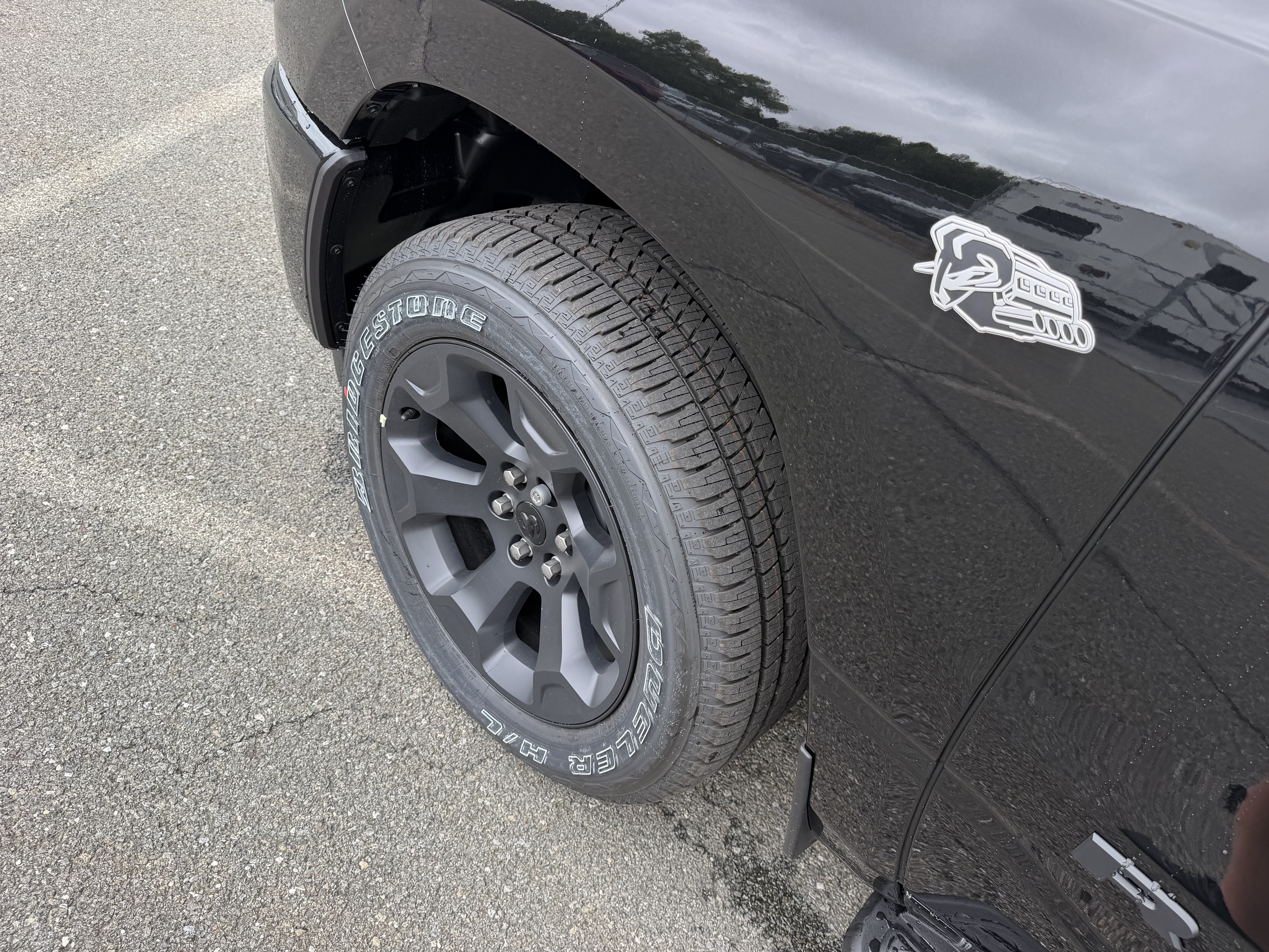 2026 RAM Ram 1500 RAM 1500 EXPRESS CREW CAB 4X4 5'7' BOX