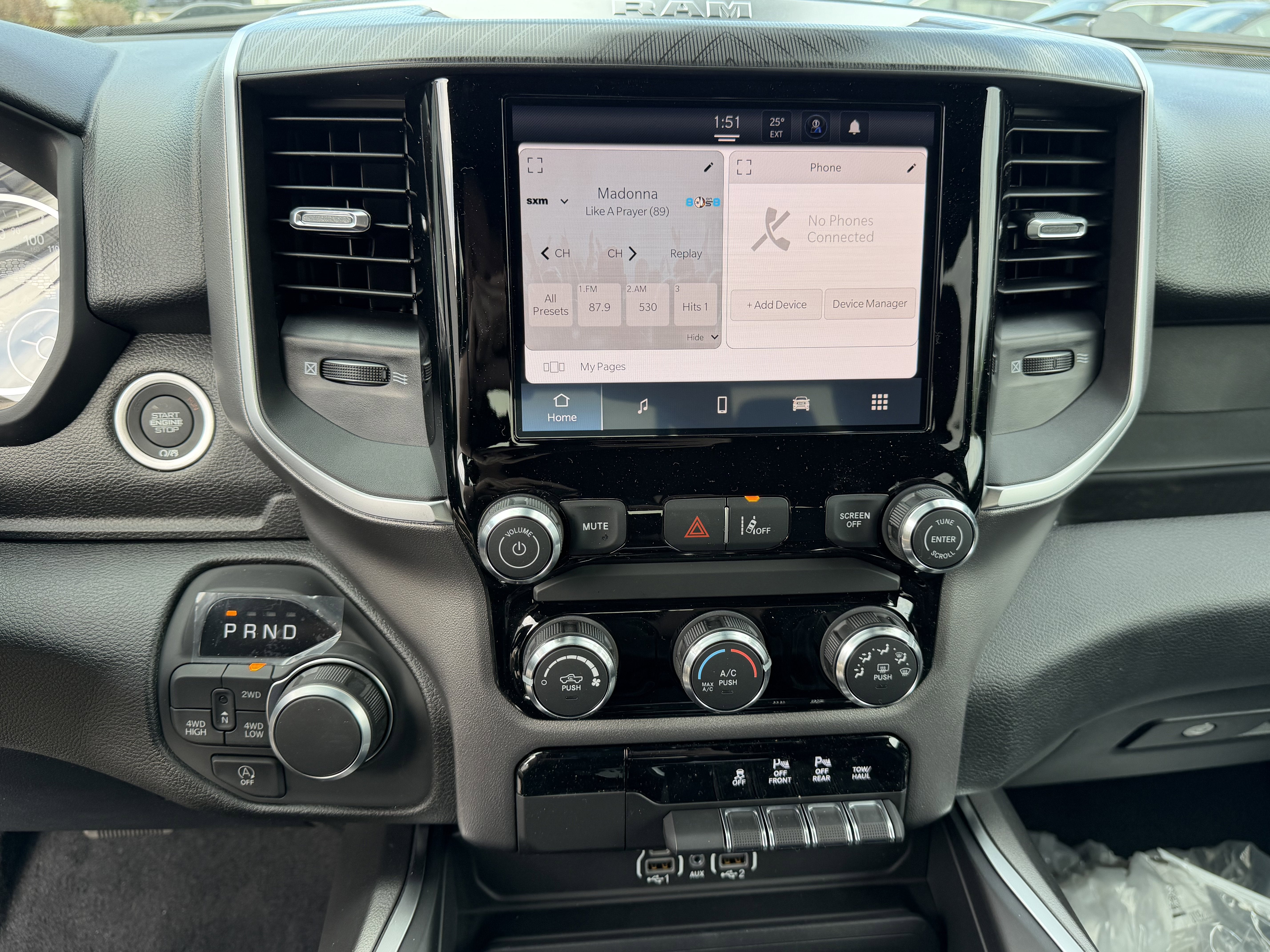 2026 RAM Ram 1500 RAM 1500 EXPRESS CREW CAB 4X4 5'7' BOX