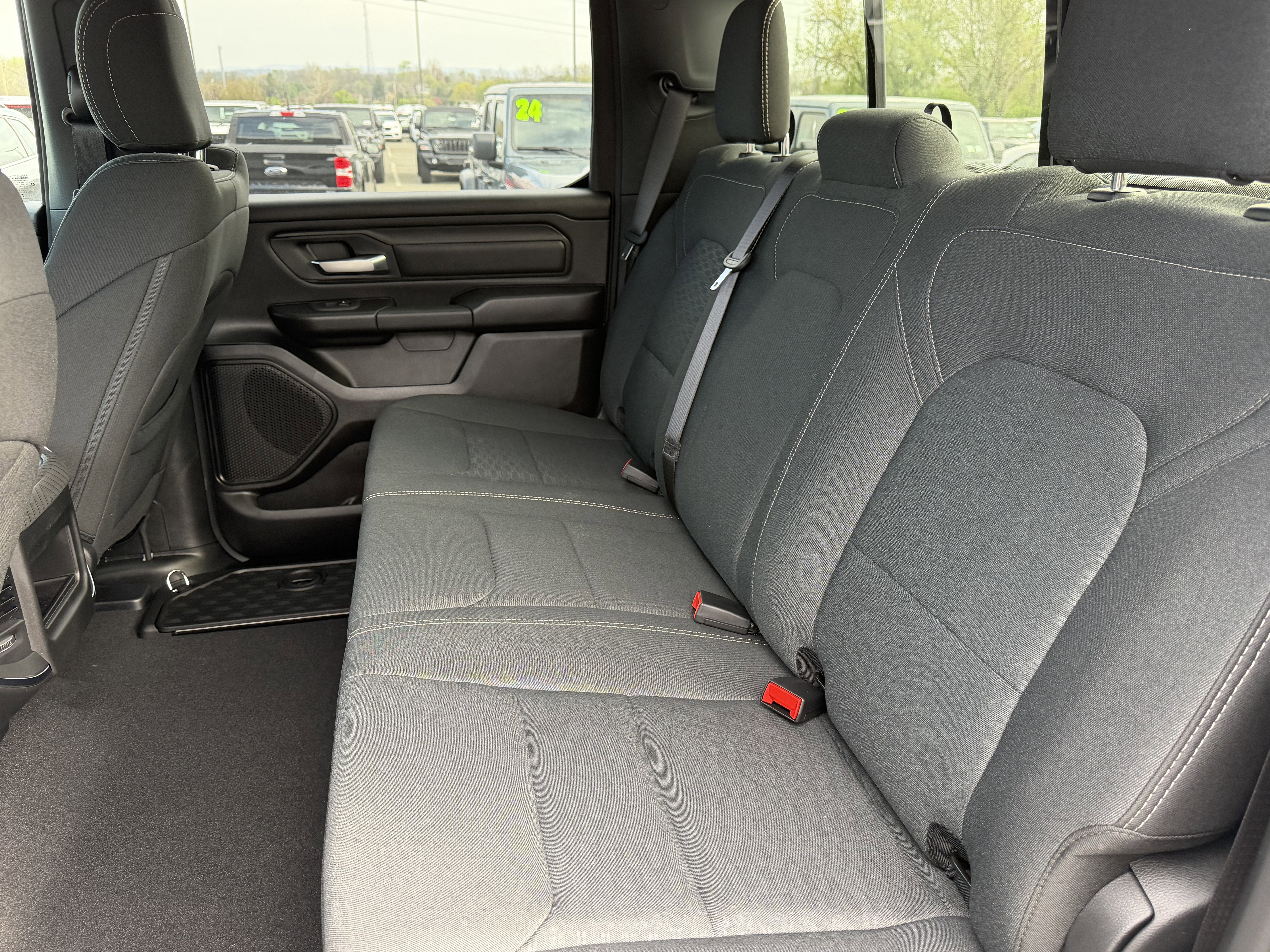 2026 RAM Ram 1500 RAM 1500 EXPRESS CREW CAB 4X4 5'7' BOX