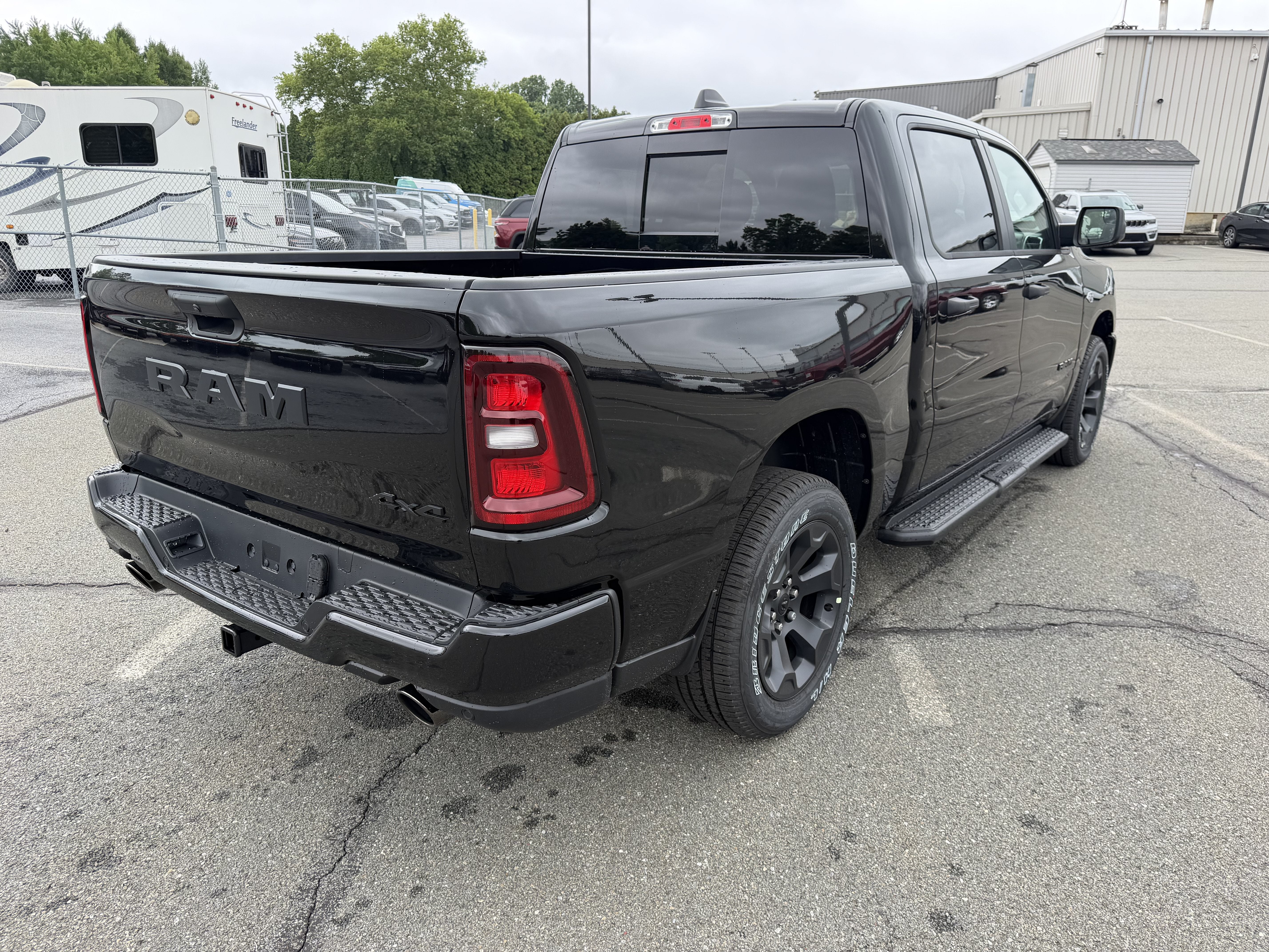2026 RAM Ram 1500 RAM 1500 EXPRESS CREW CAB 4X4 5'7' BOX