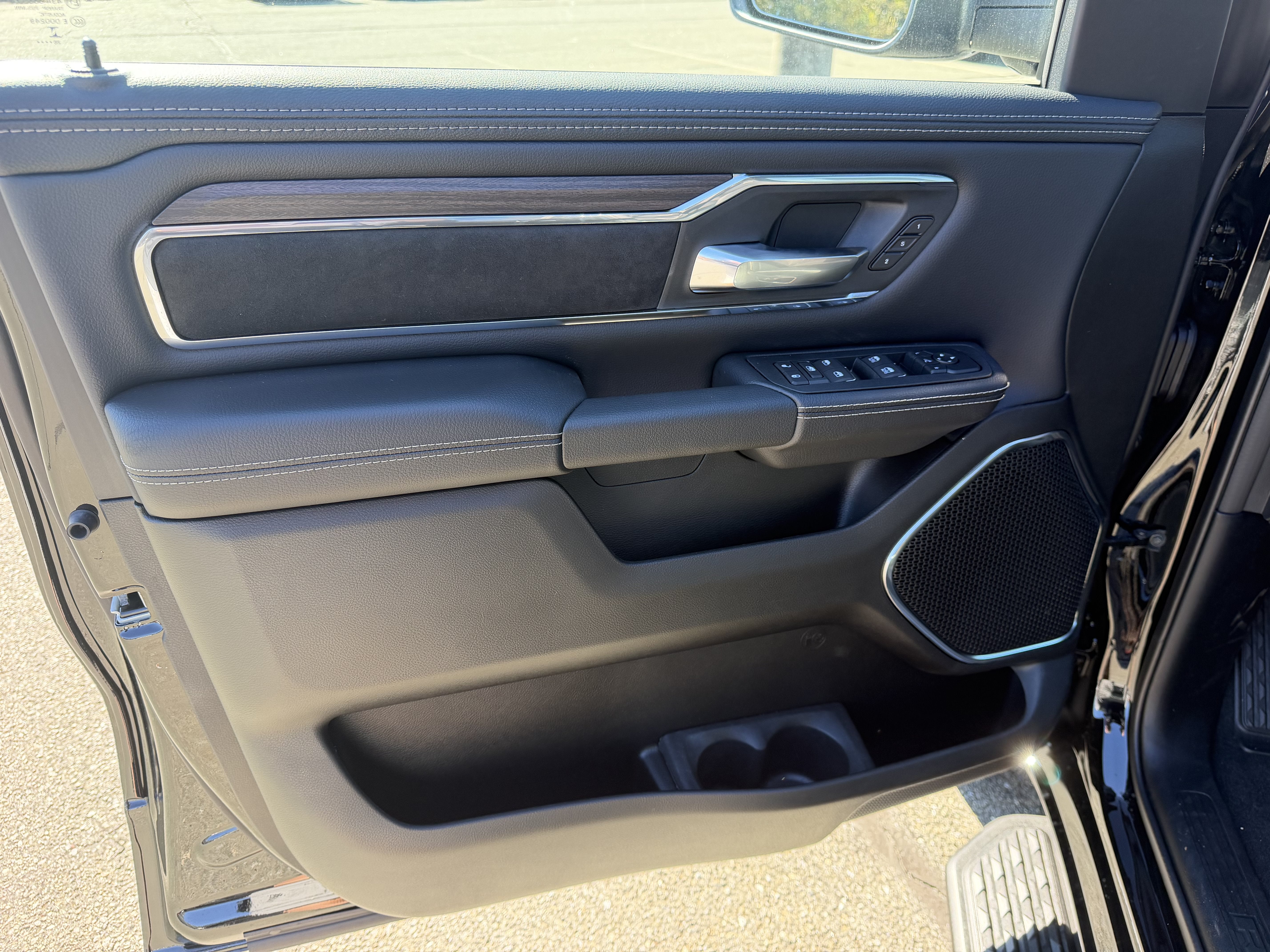2027 RAM Ram 1500 RAM 1500 LARAMIE CREW CAB 4X4 5'7' BOX