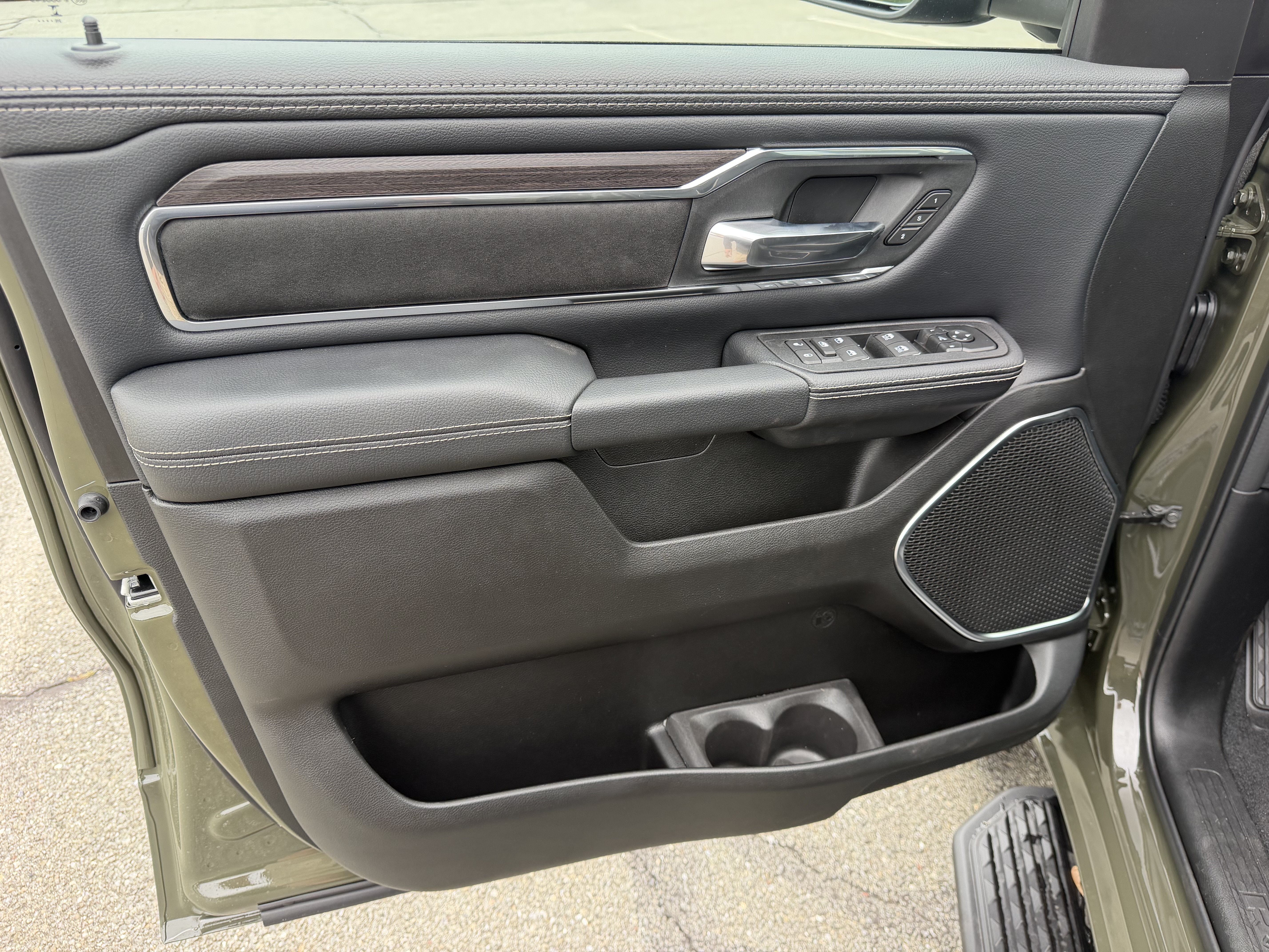 2027 RAM Ram 1500 RAM 1500 LARAMIE CREW CAB 4X4 5'7' BOX