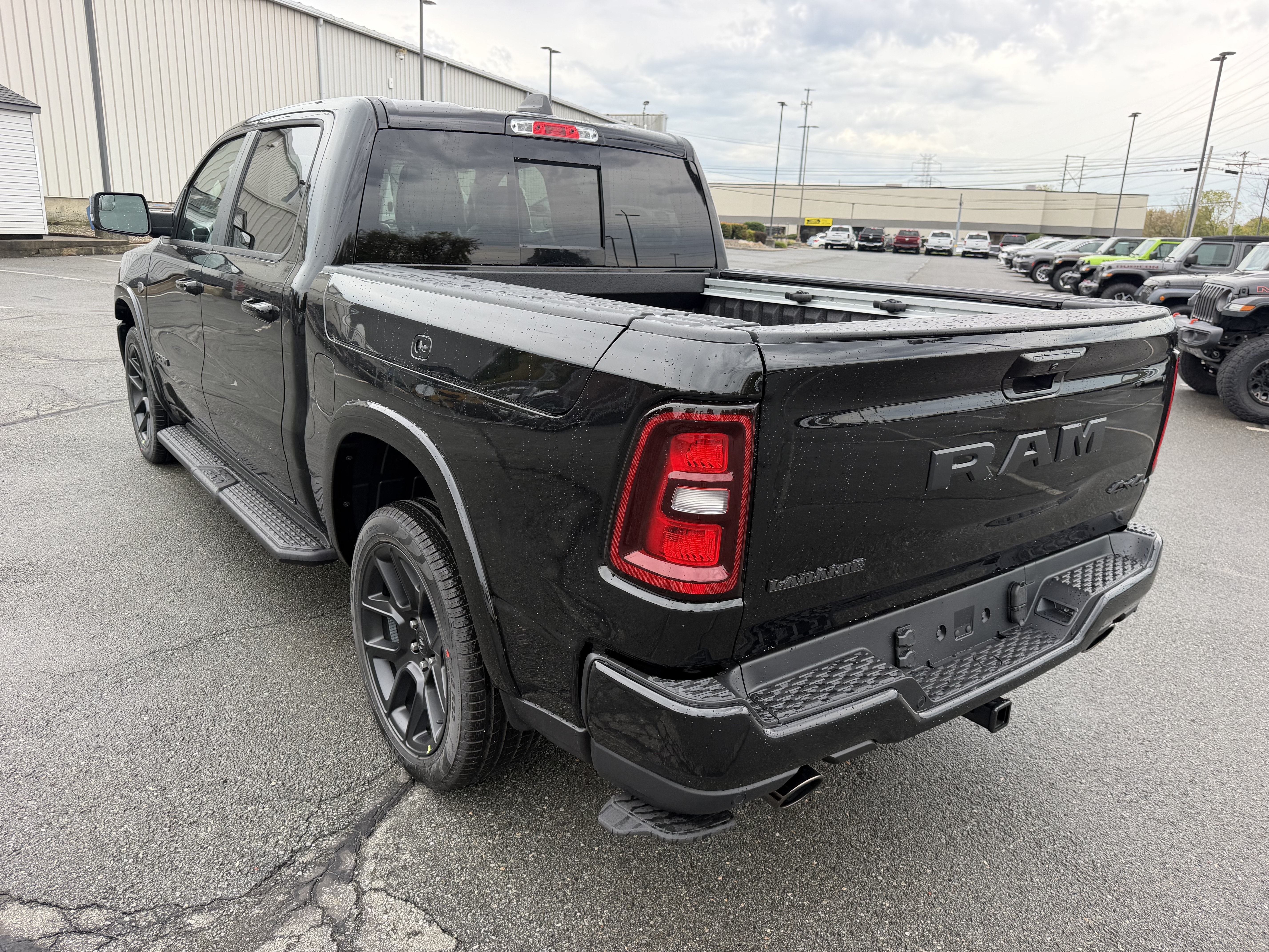 2027 RAM Ram 1500 RAM 1500 LARAMIE CREW CAB 4X4 5'7' BOX
