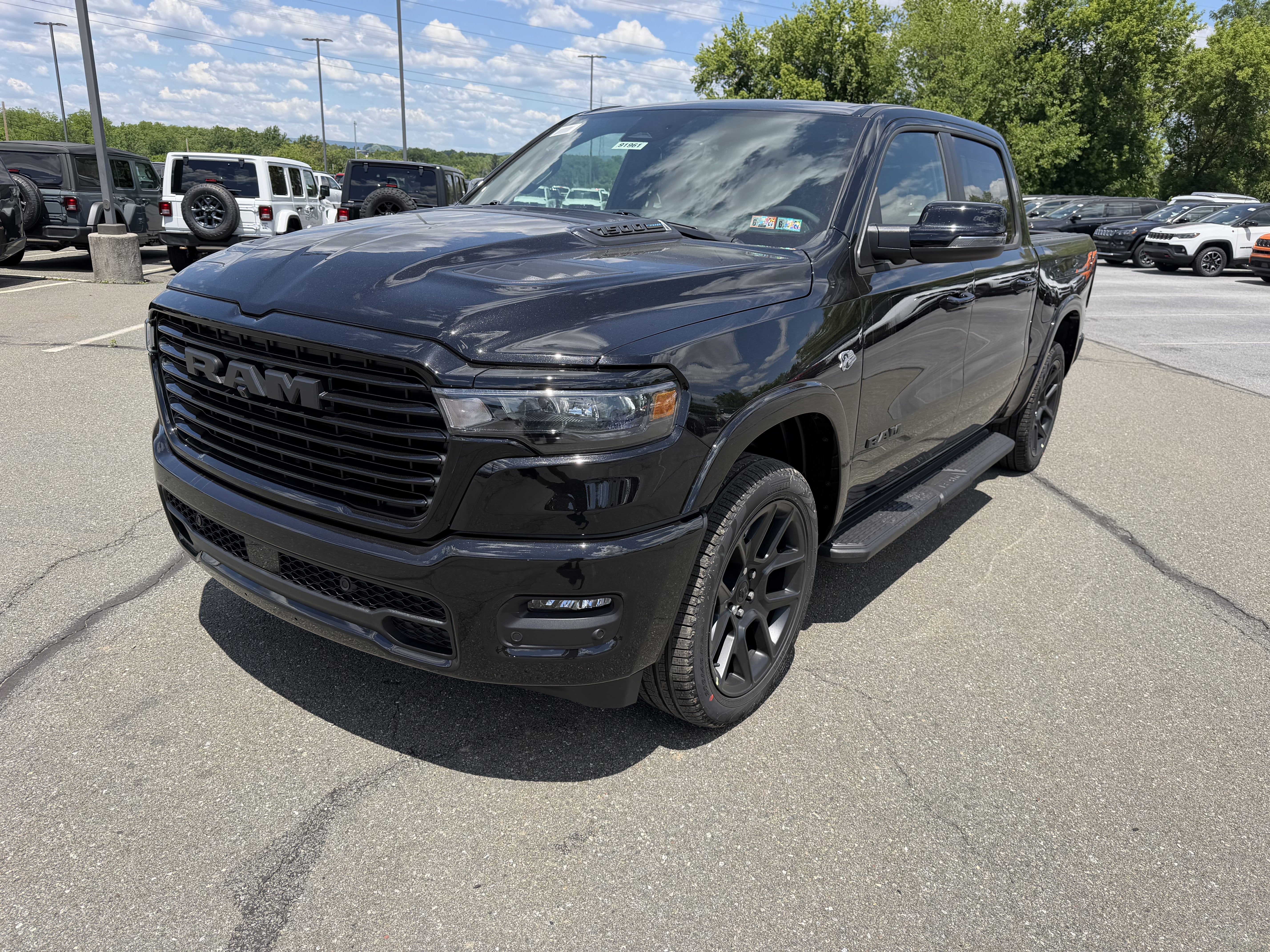 2026 RAM Ram 1500 RAM 1500 LARAMIE CREW CAB 4X4 5'7' BOX