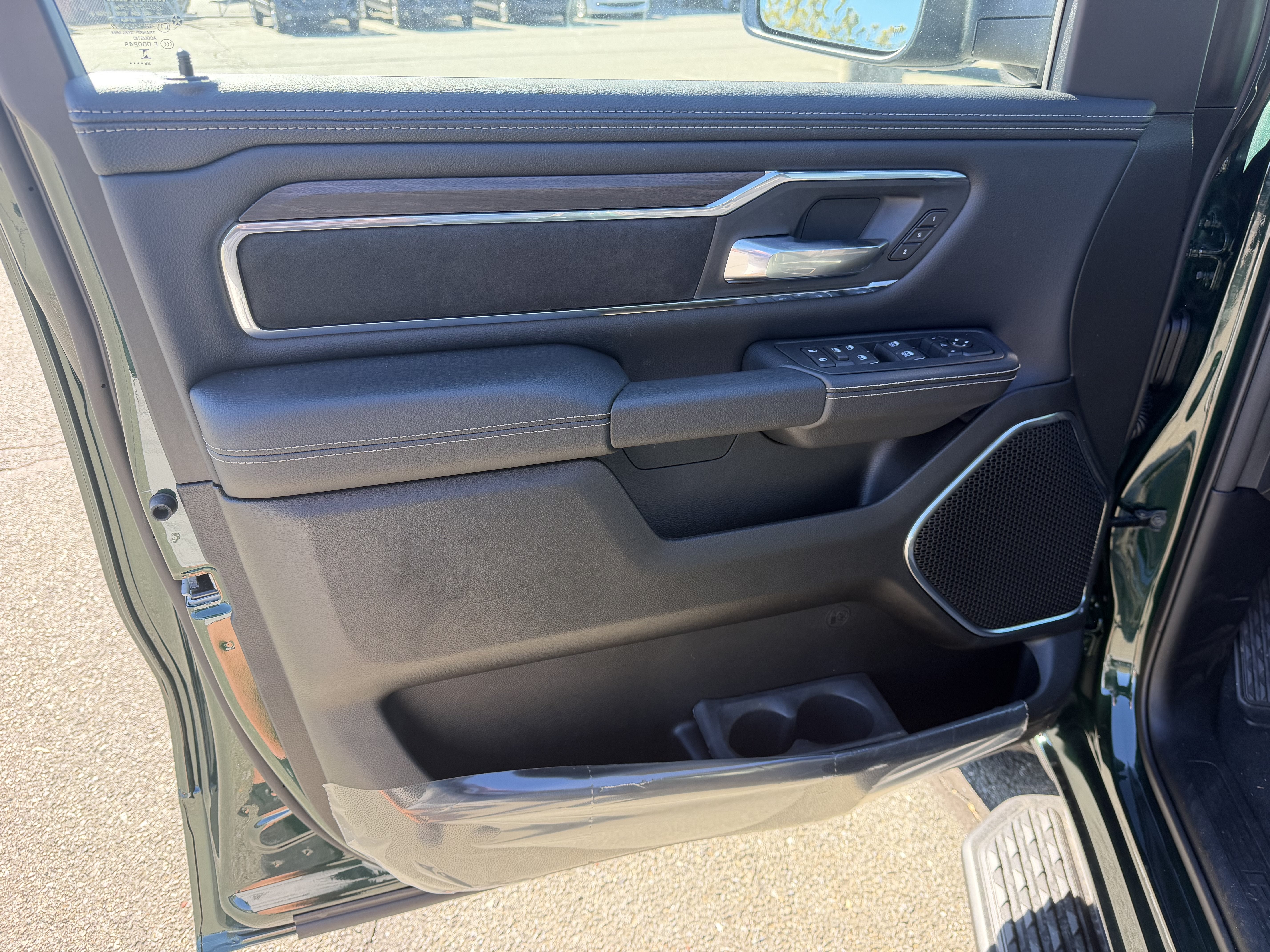 2027 RAM Ram 1500 RAM 1500 LARAMIE CREW CAB 4X4 5'7' BOX