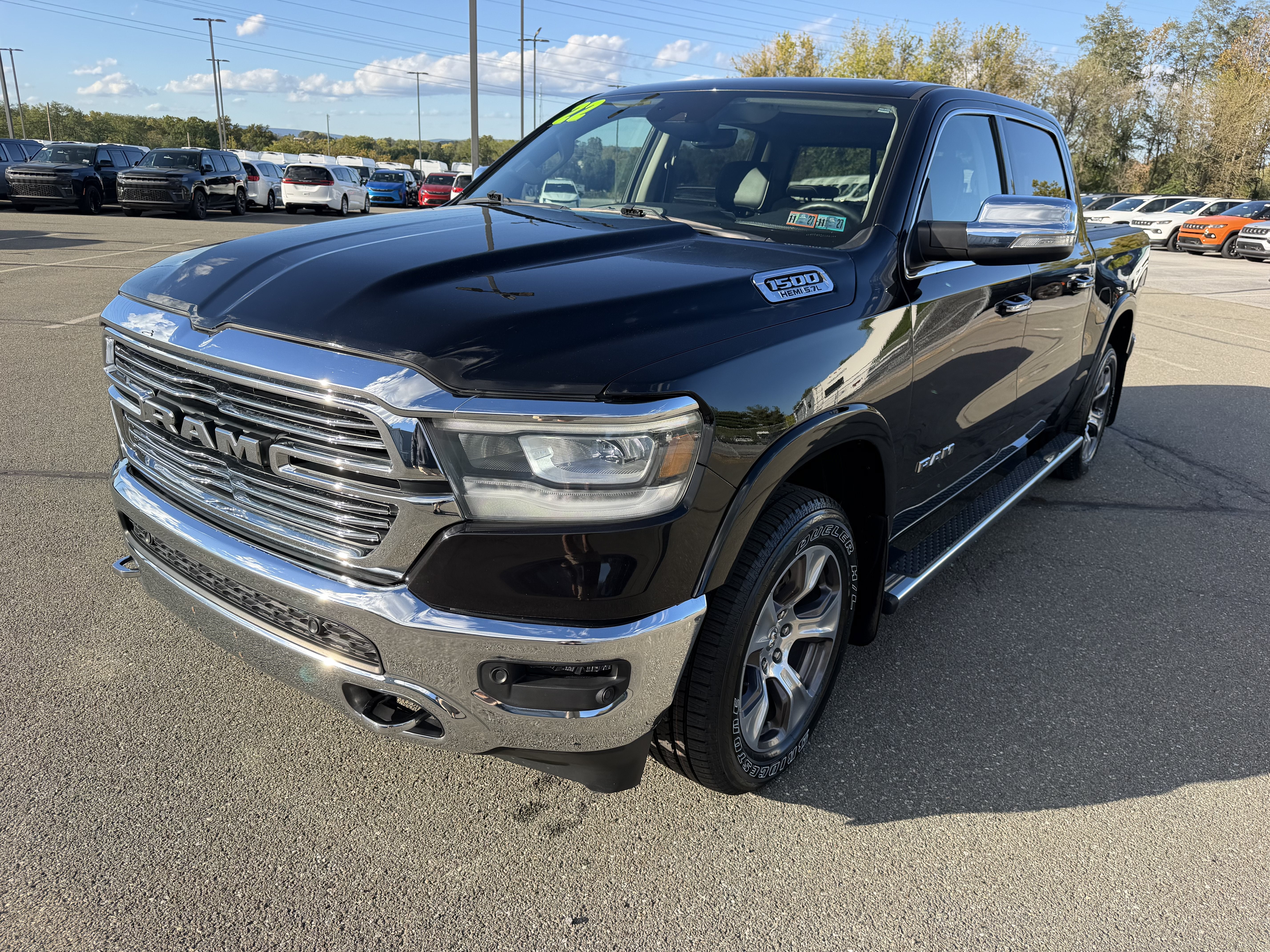 2022 RAM 1500 Laramie Crew Cab 4x4 5'7' Box