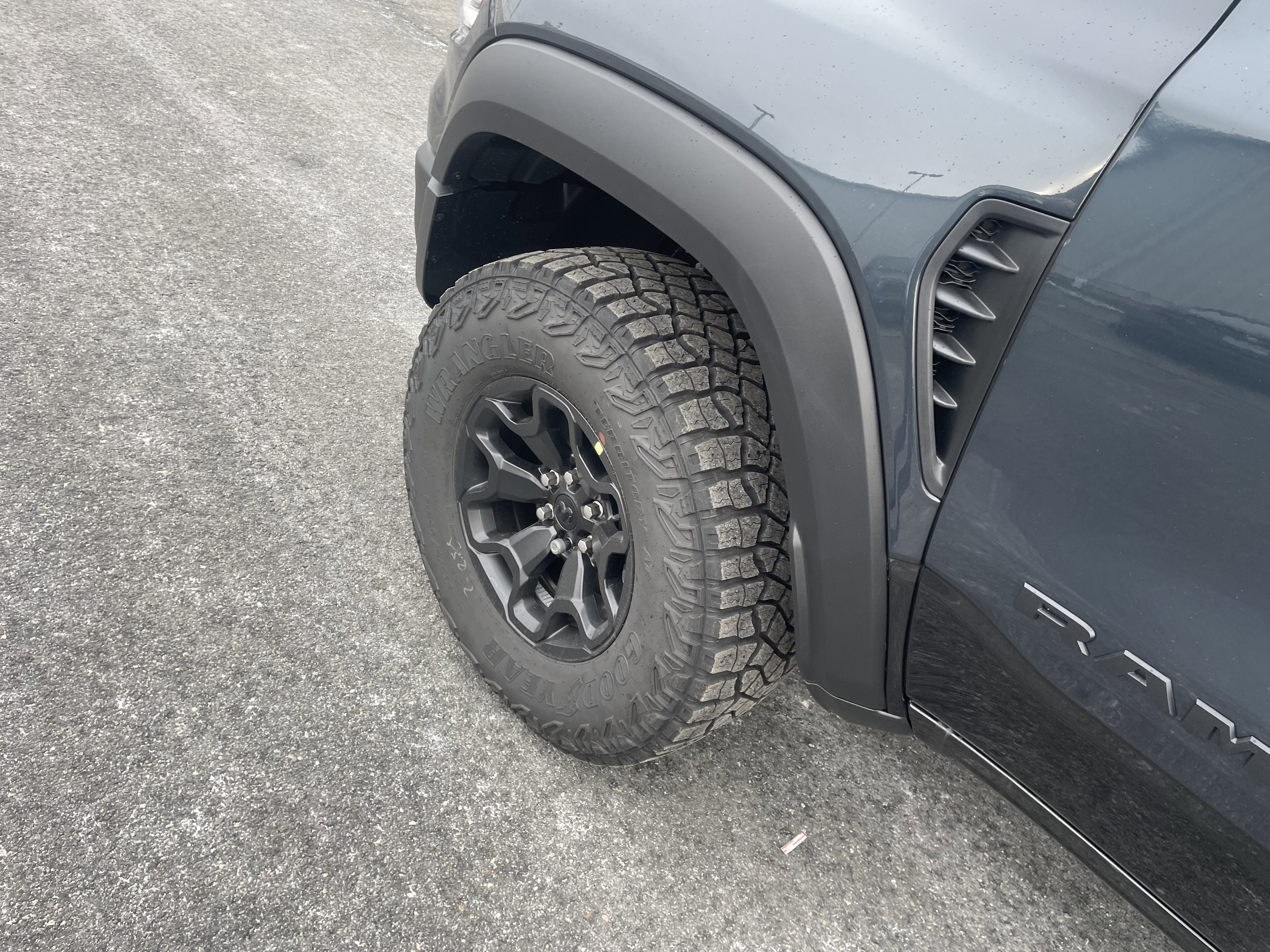 2026 RAM Ram 1500 RAM 1500 RHO CREW CAB 4X4 5'7' BOX