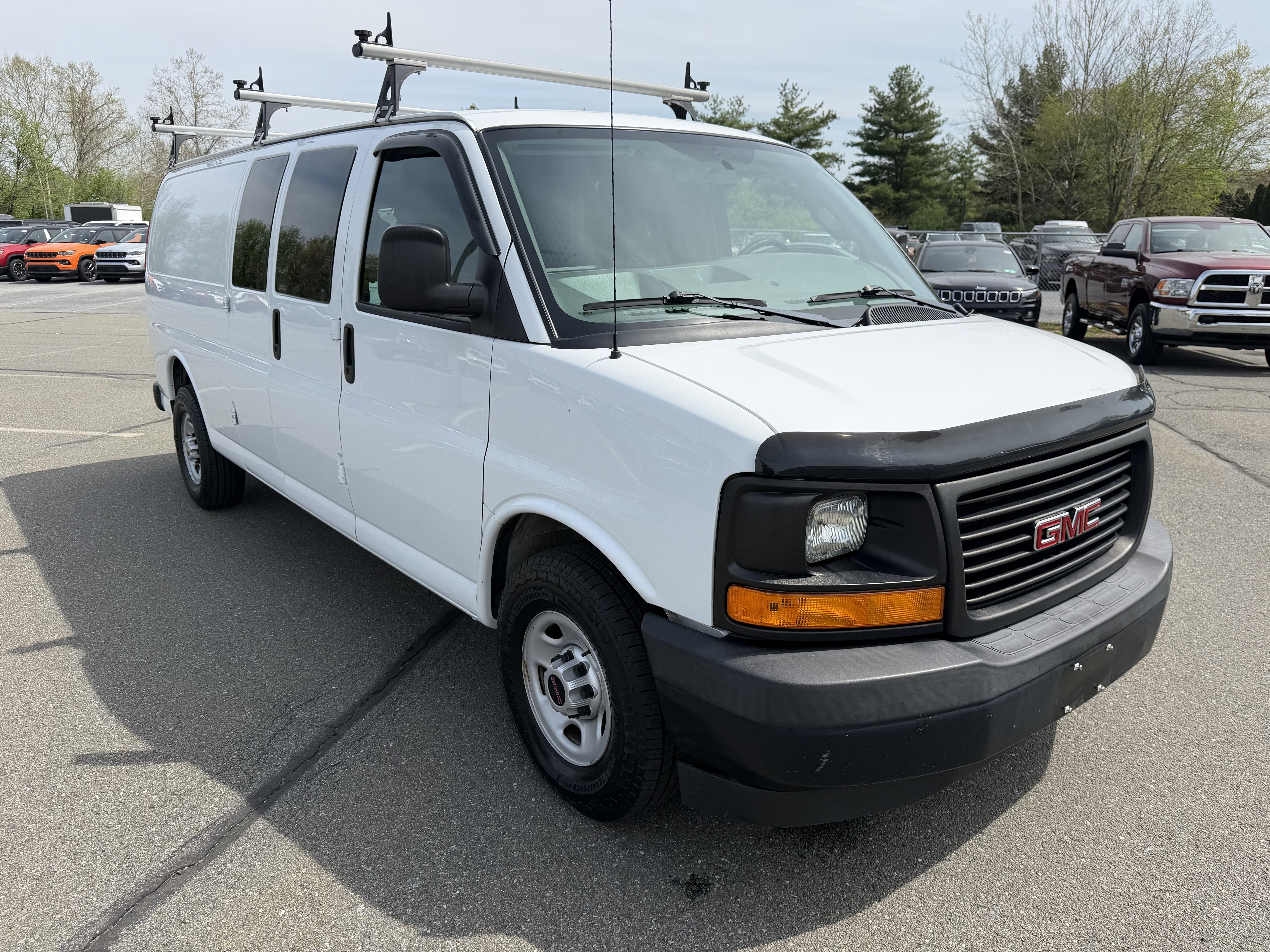 2017 GMC Savana 3500 CARGO