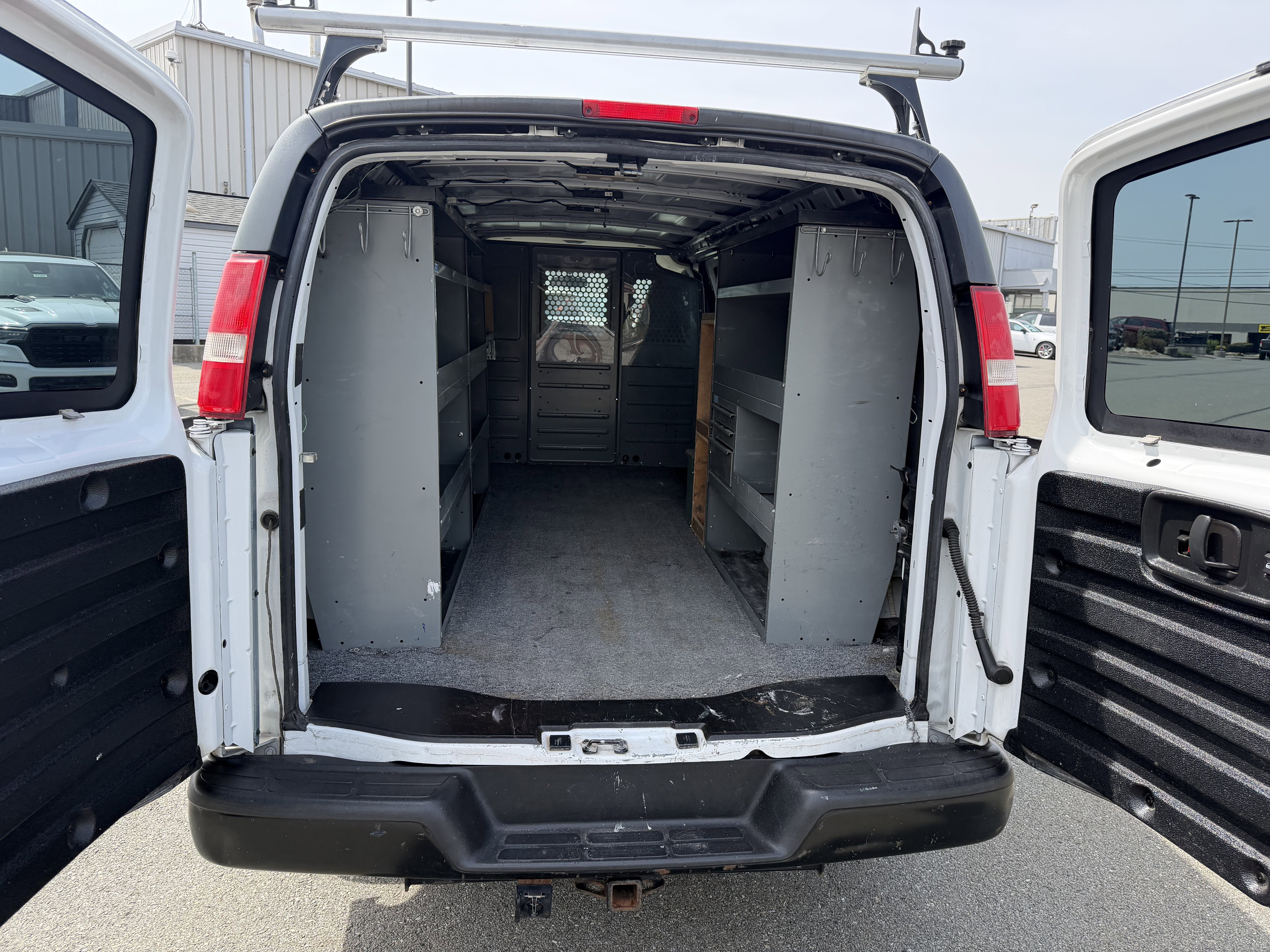 2017 GMC Savana 3500 CARGO