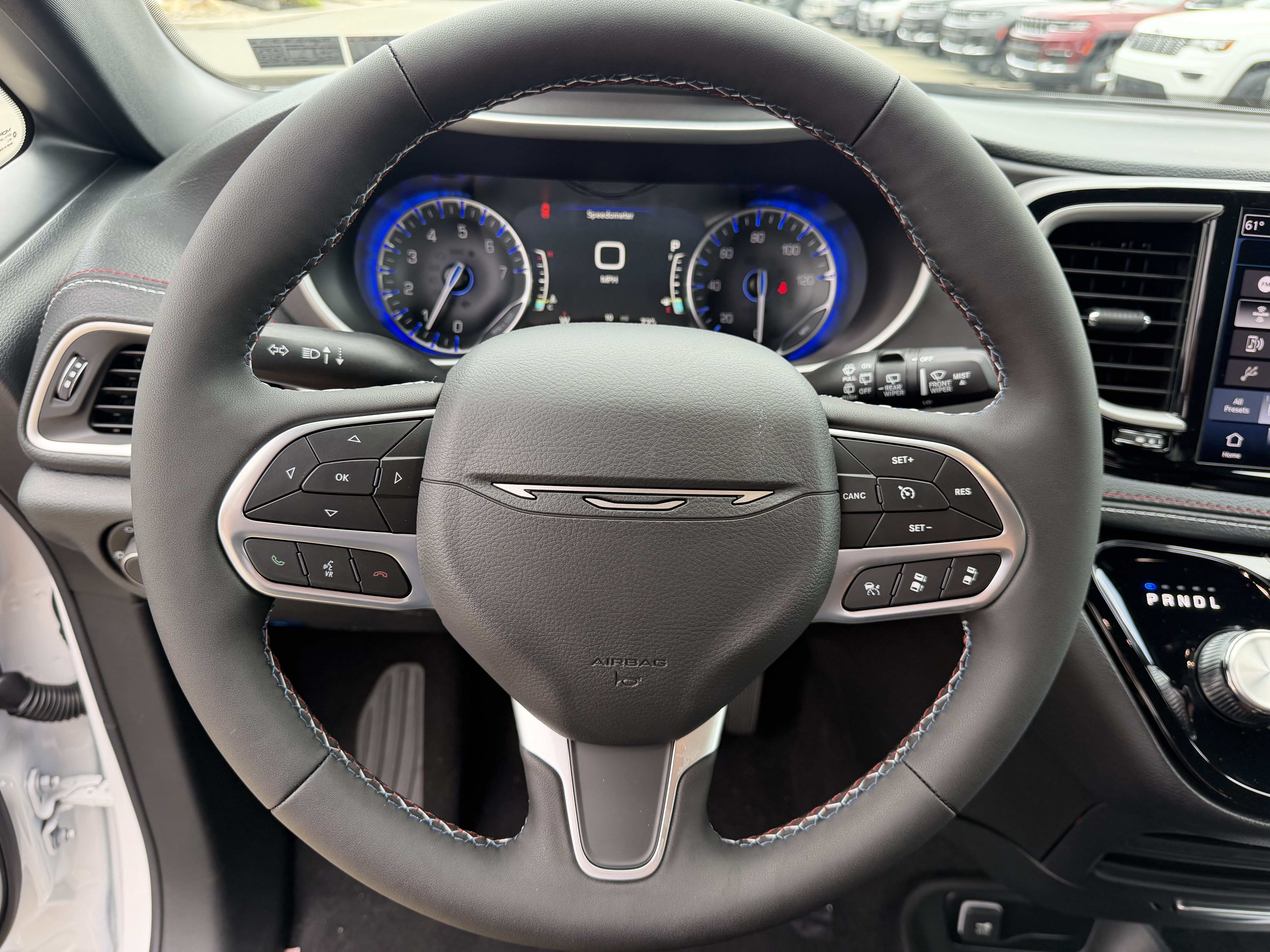 2027 Chrysler Pacifica PACIFICA SELECT
