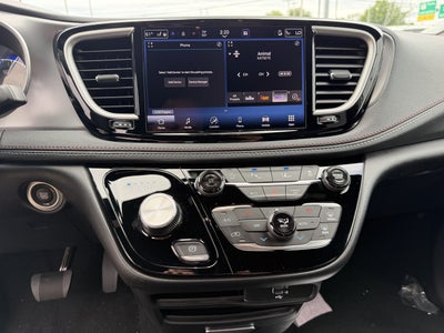 2027 Chrysler Pacifica PACIFICA SELECT