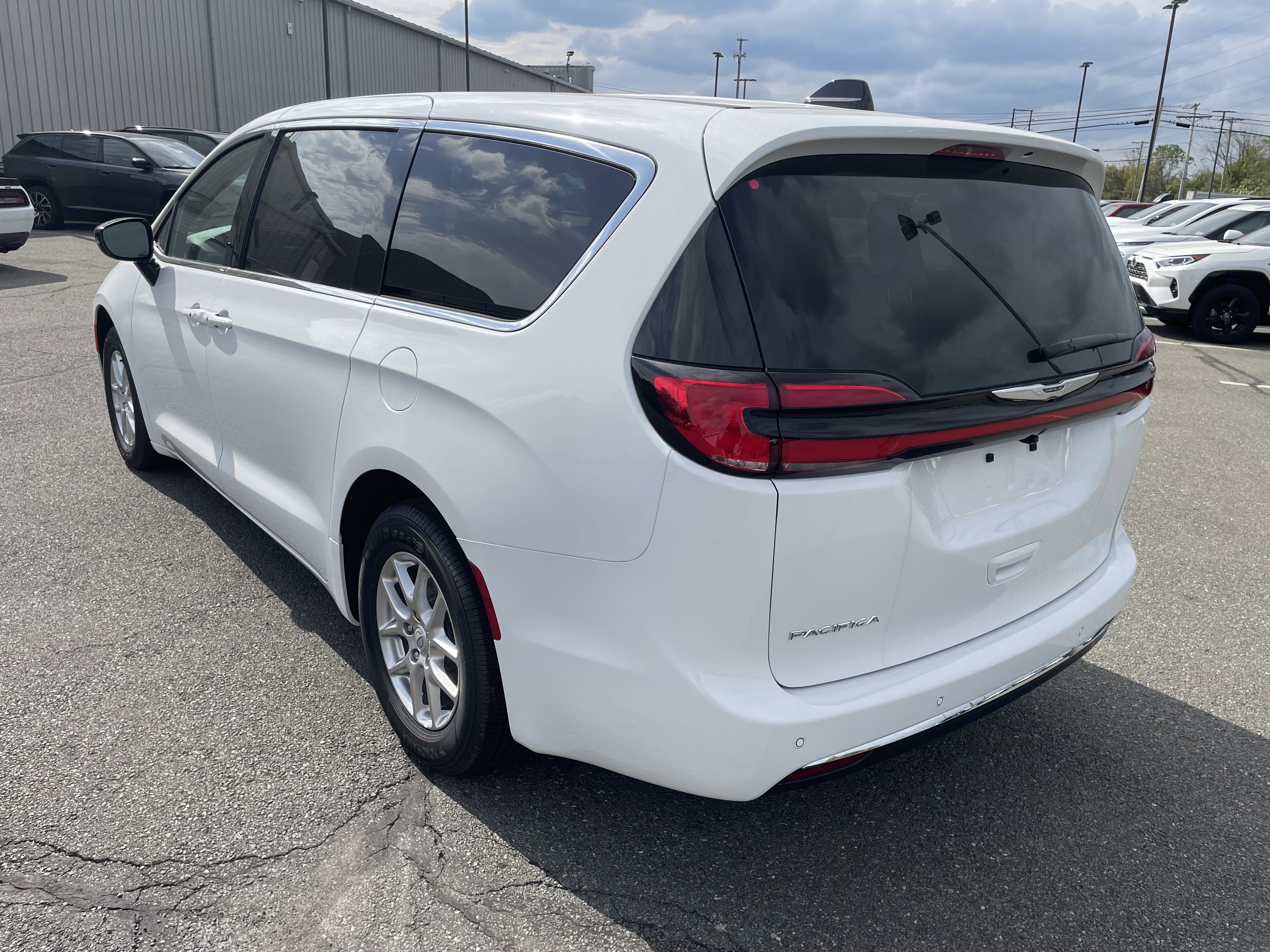2026 Chrysler Pacifica PACIFICA SELECT