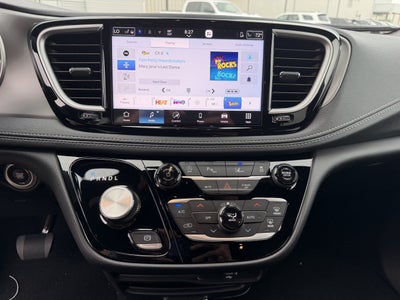 2027 Chrysler Pacifica PACIFICA SELECT