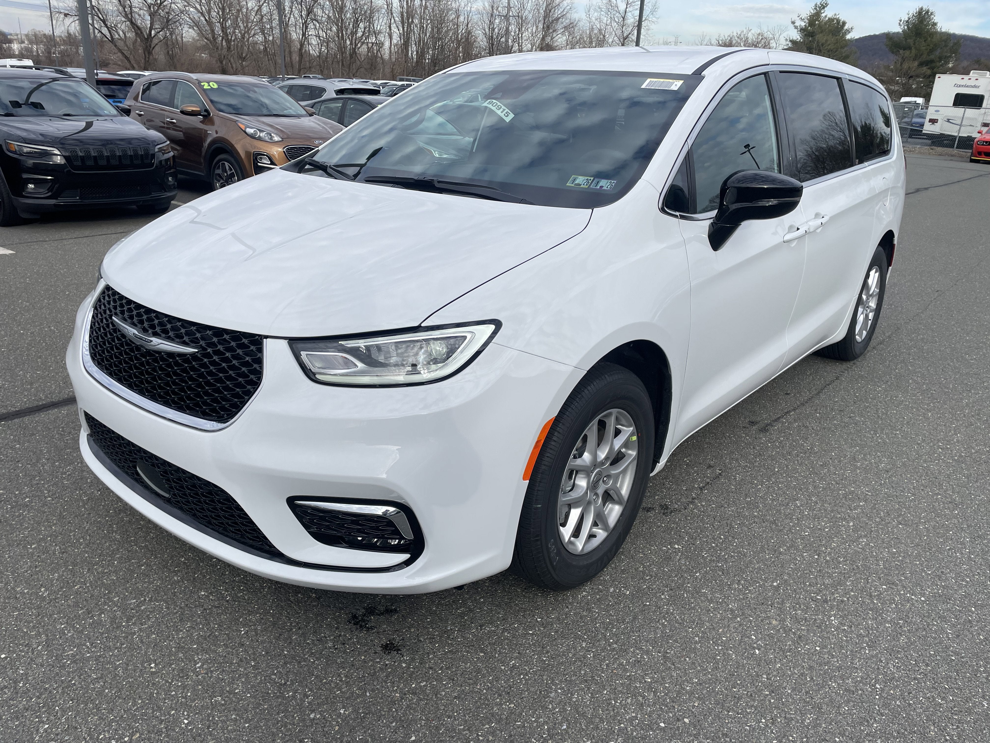 2026 Chrysler Pacifica PACIFICA SELECT