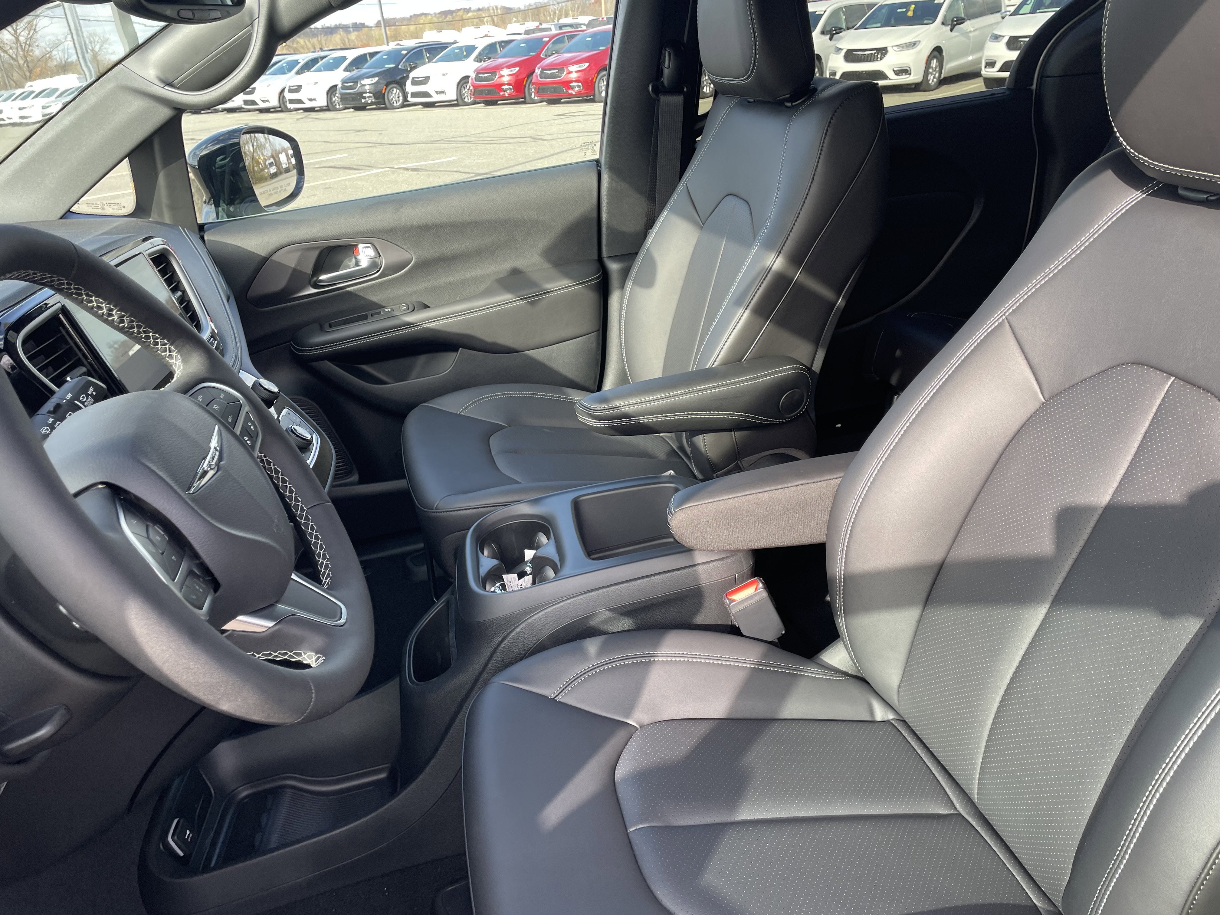 2026 Chrysler Pacifica PACIFICA SELECT AWD