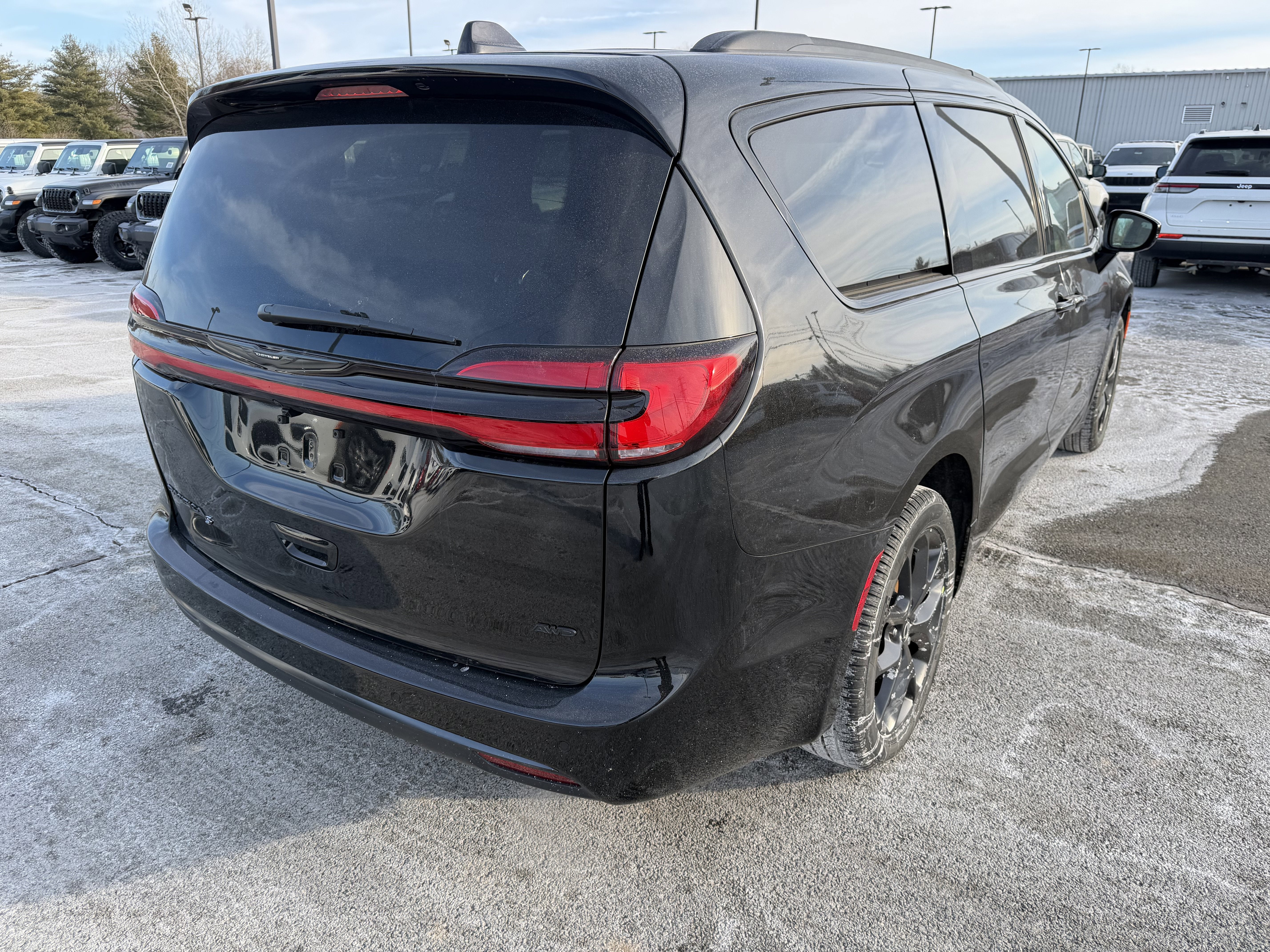 2026 Chrysler Pacifica PACIFICA SELECT AWD