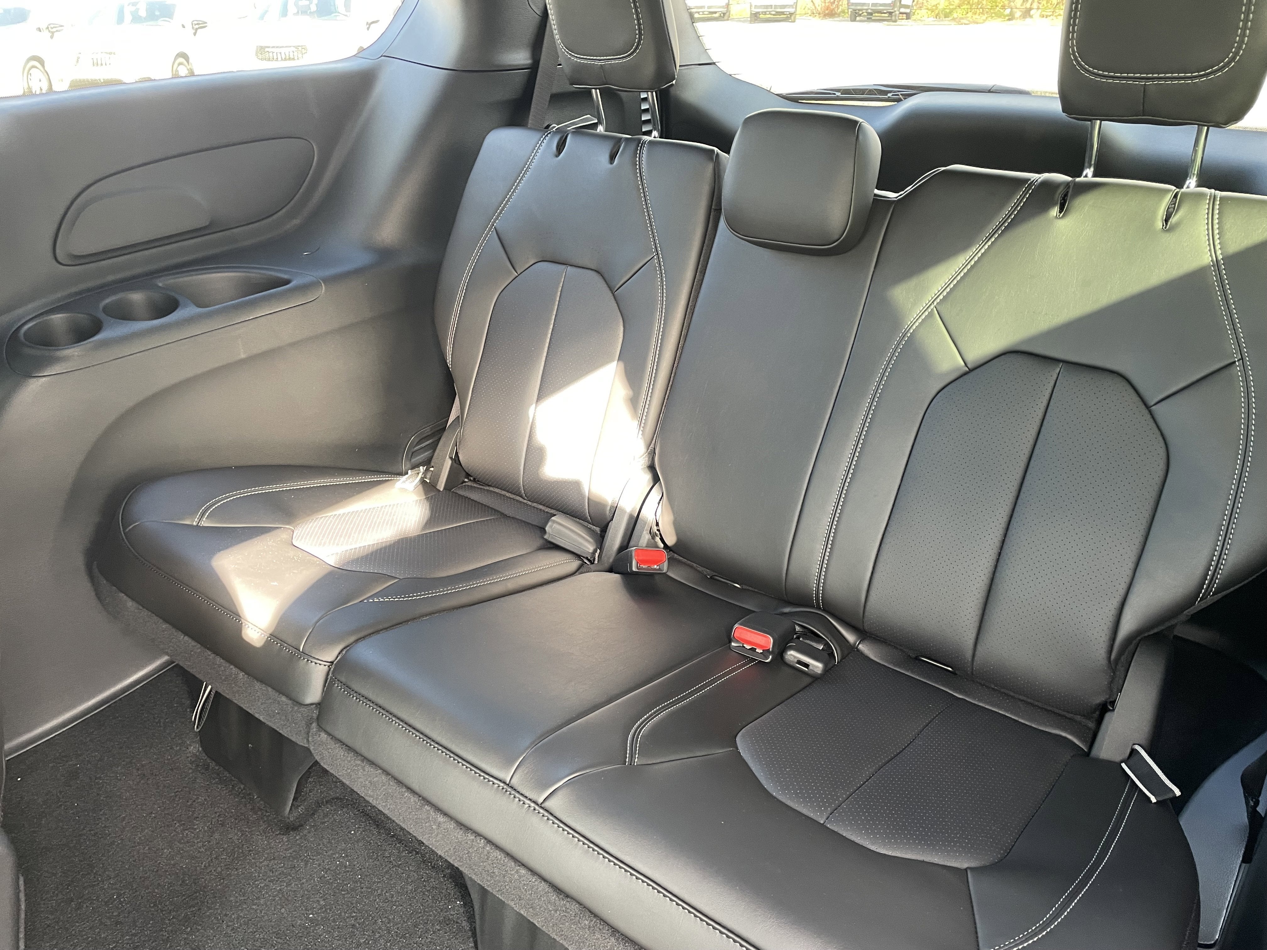 2026 Chrysler Pacifica PACIFICA SELECT AWD