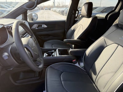 2026 Chrysler Pacifica PACIFICA SELECT AWD