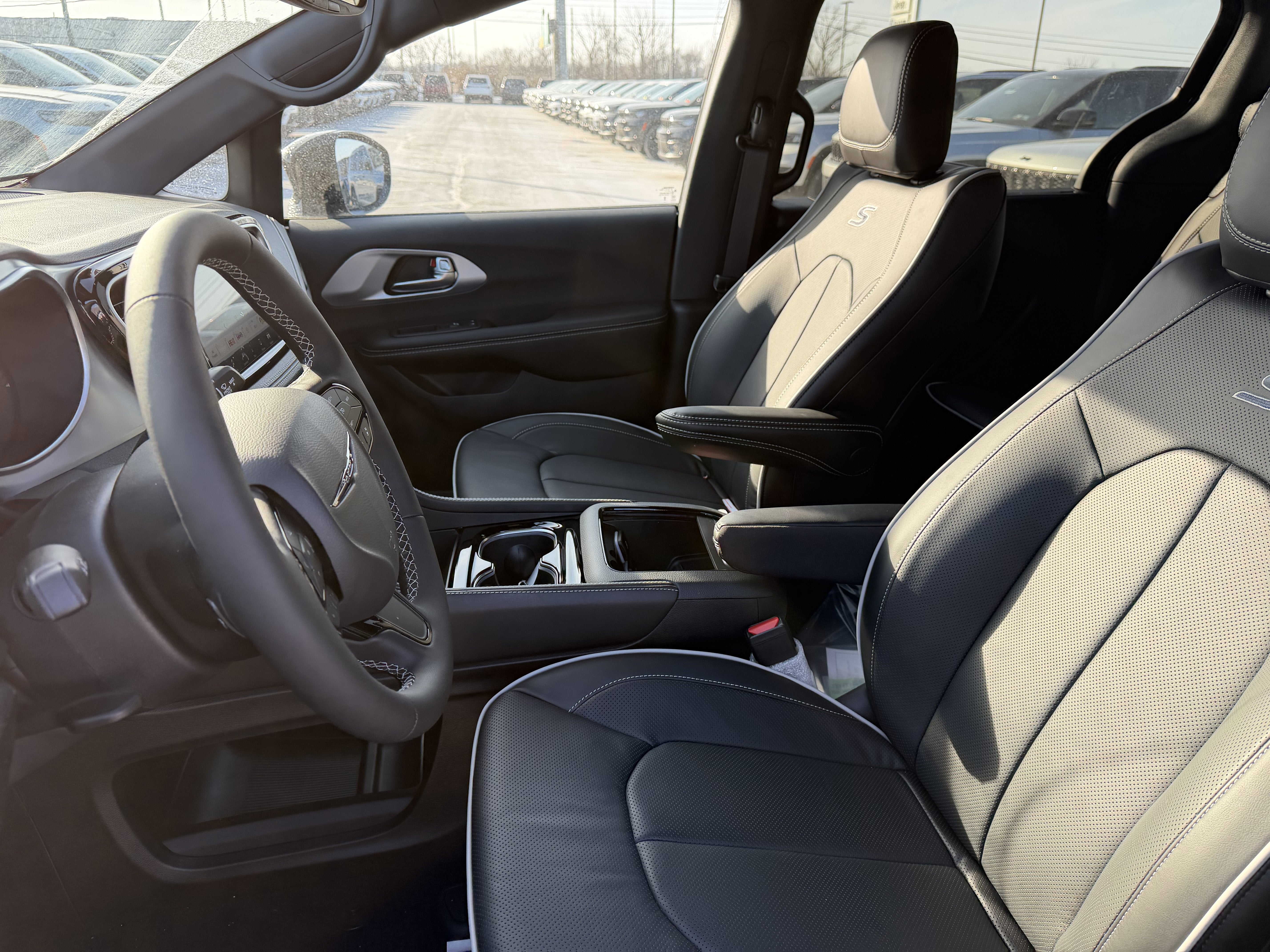 2026 Chrysler Pacifica PACIFICA SELECT AWD