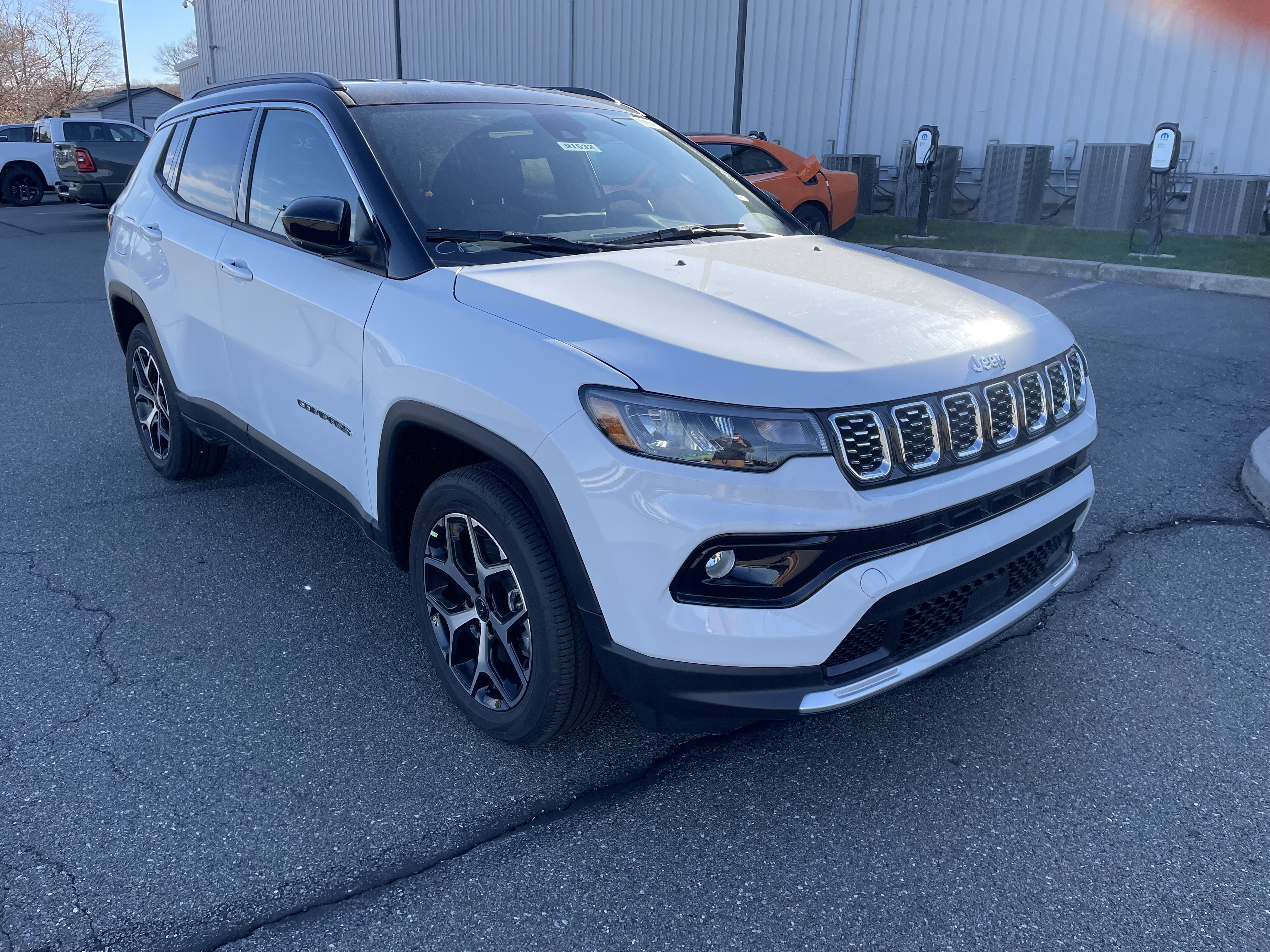 2026 Jeep Compass COMPASS LIMITED 4X4