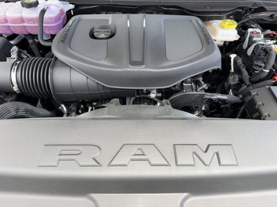 2026 RAM 1500 RAM 1500 EXPRESS CREW CAB 4X4 5'7' BOX