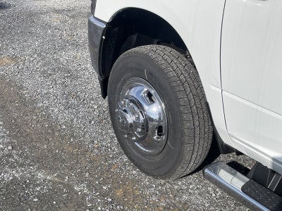 2024 RAM Ram 3500 Chassis Cab RAM 3500 TRADESMAN CREW CAB CHASSIS 4X4 60' CA