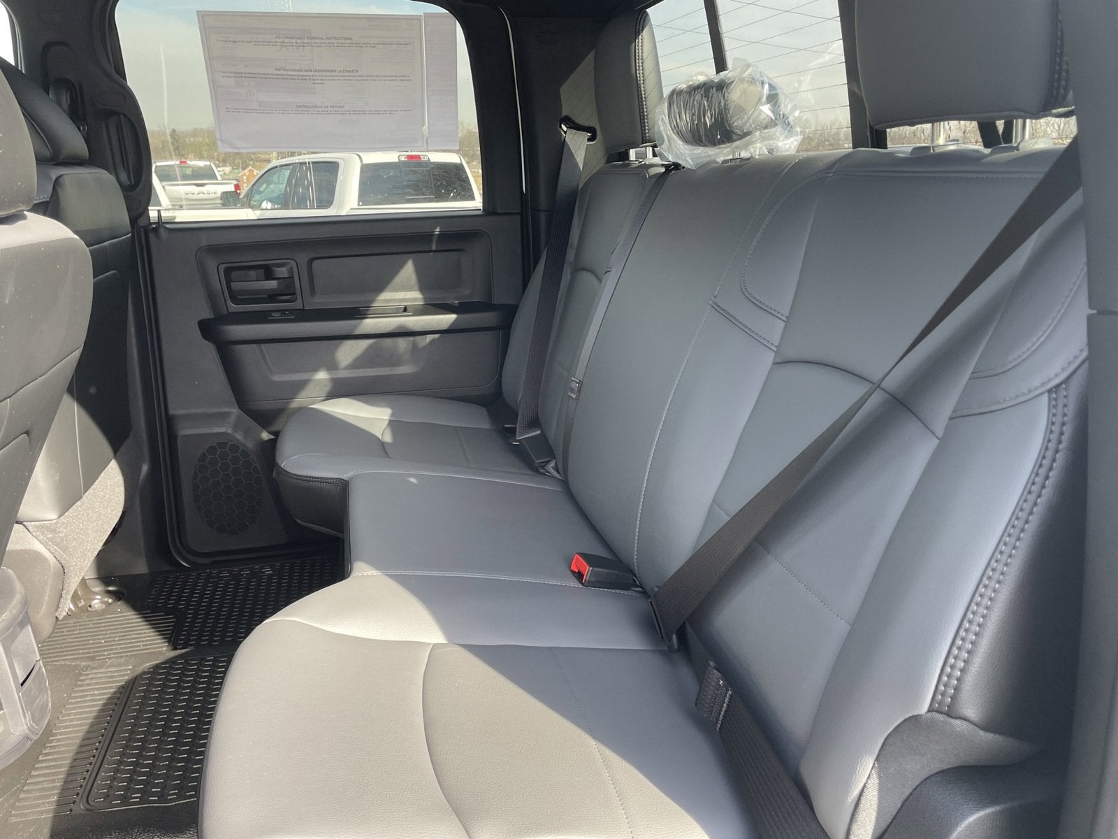 2024 RAM Ram 3500 Chassis Cab RAM 3500 TRADESMAN CREW CAB CHASSIS 4X4 60' CA