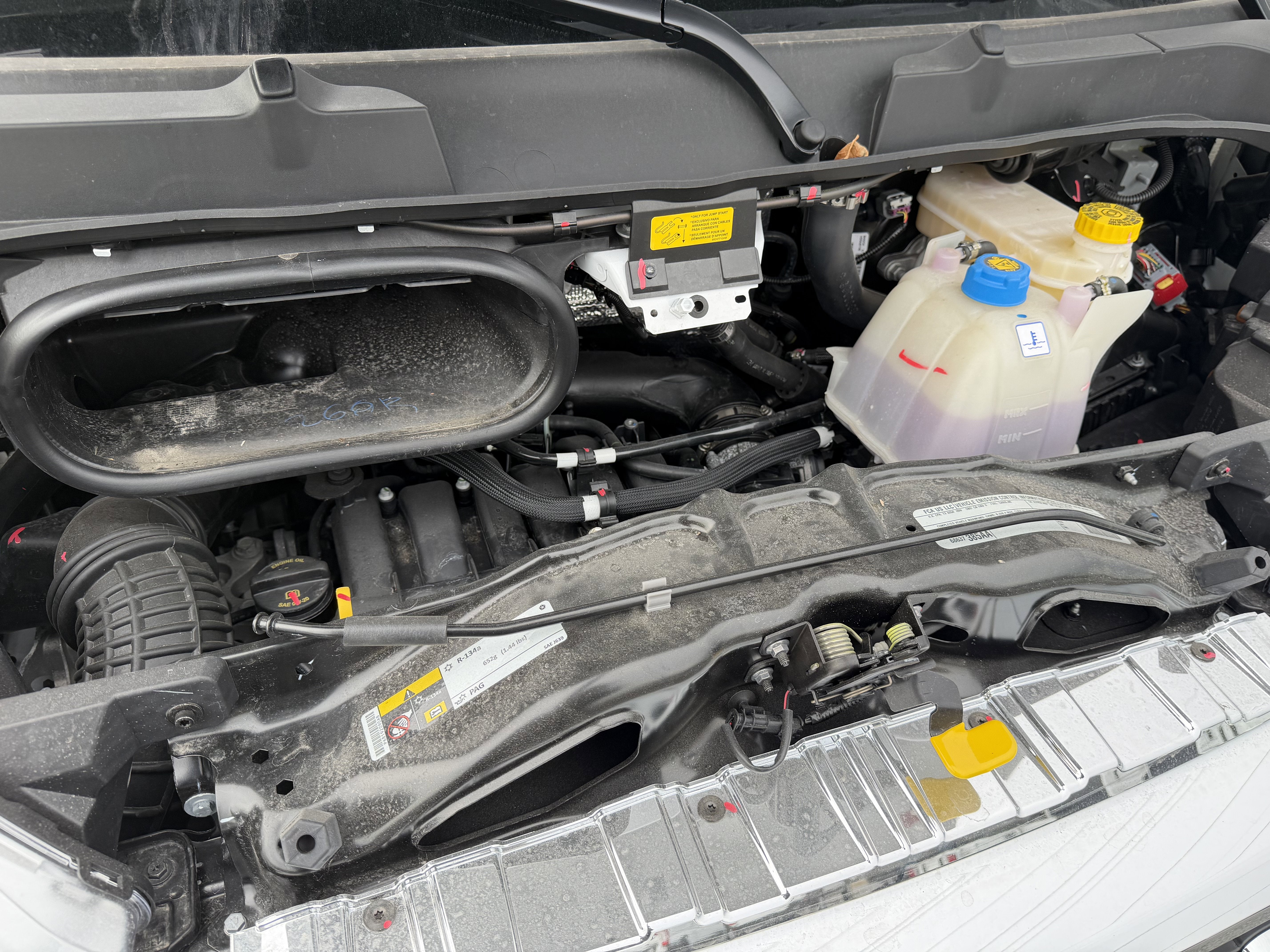 2026 RAM Ram ProMaster RAM PROMASTER 3500 SLT CUTAWAY 159' WB EXT / 104' CA