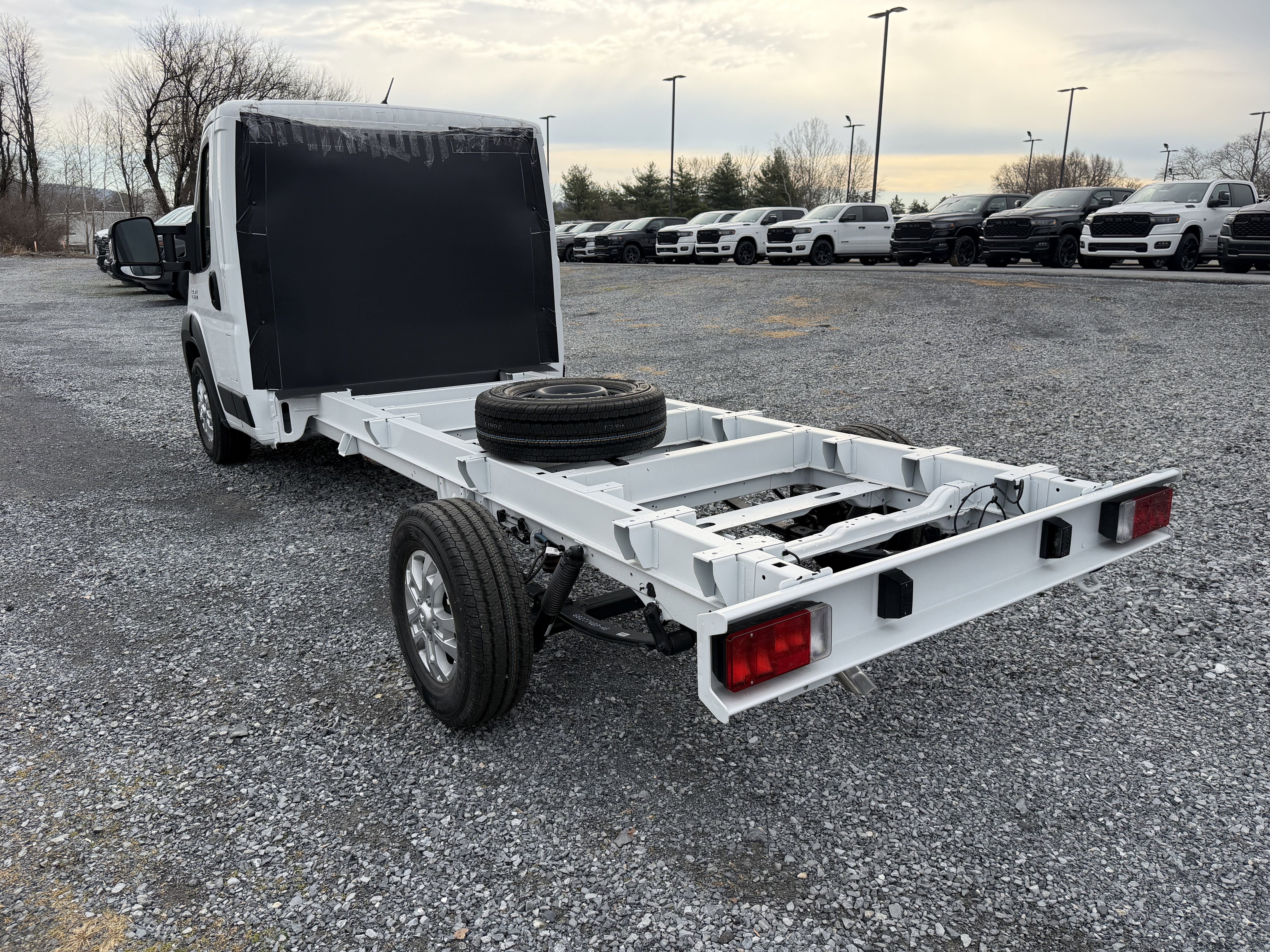 2026 RAM Ram ProMaster RAM PROMASTER 3500 SLT CUTAWAY 159' WB EXT / 104' CA