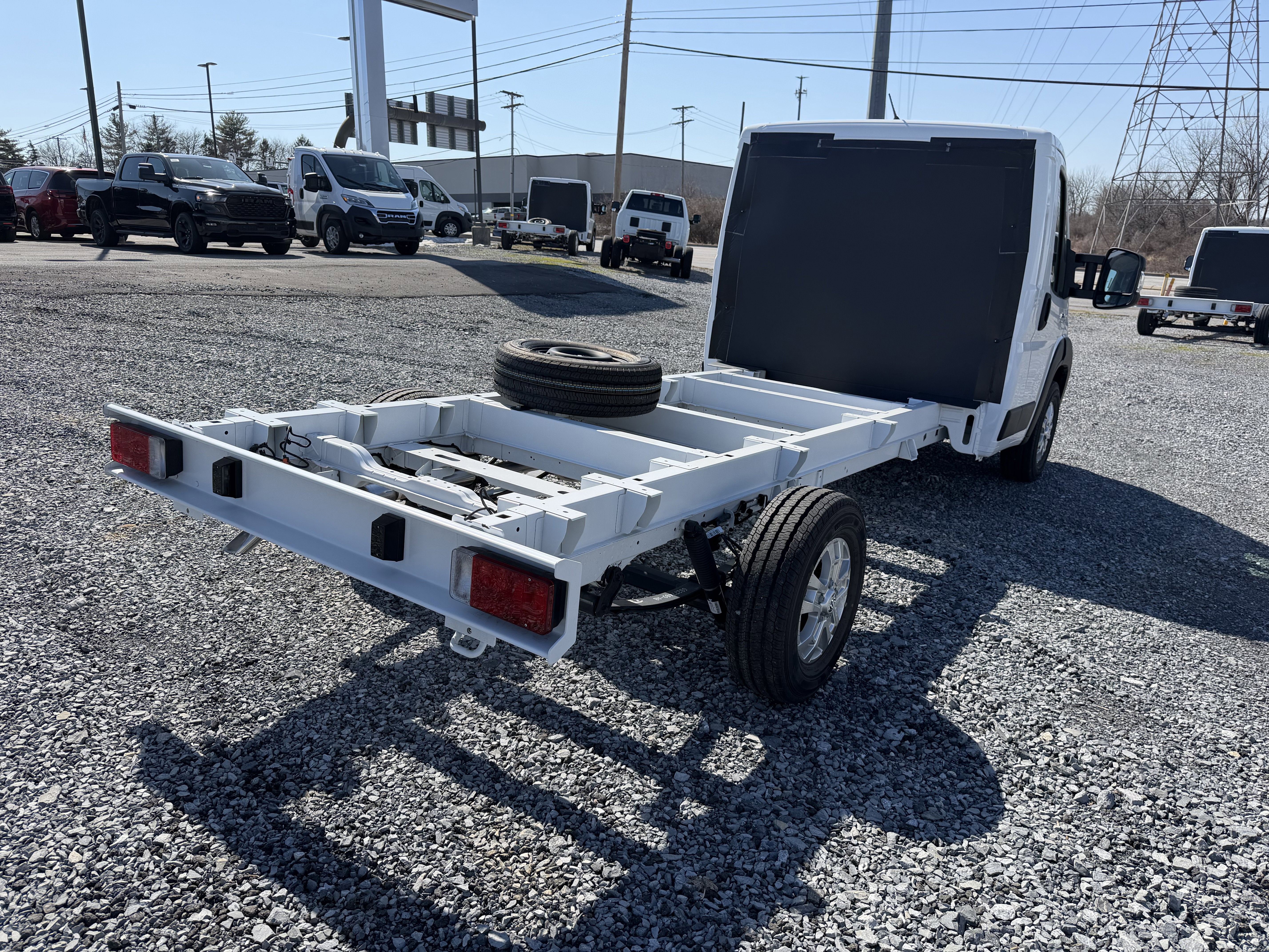 2026 RAM Ram ProMaster RAM PROMASTER 3500 SLT CUTAWAY 159' WB EXT / 104' CA