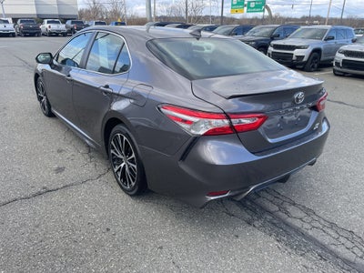 2020 Toyota Camry SE AWD