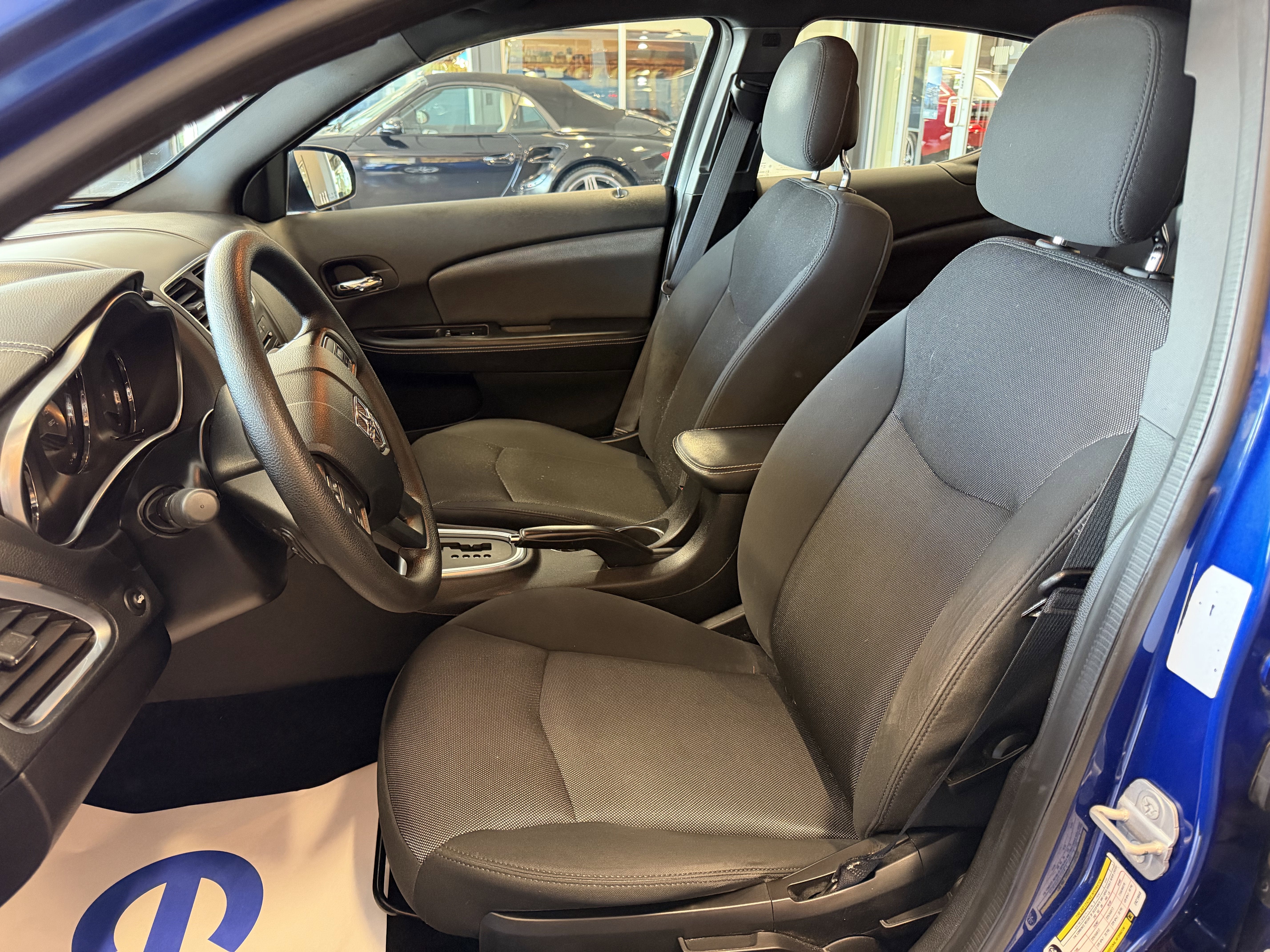 2014 Dodge Avenger SE