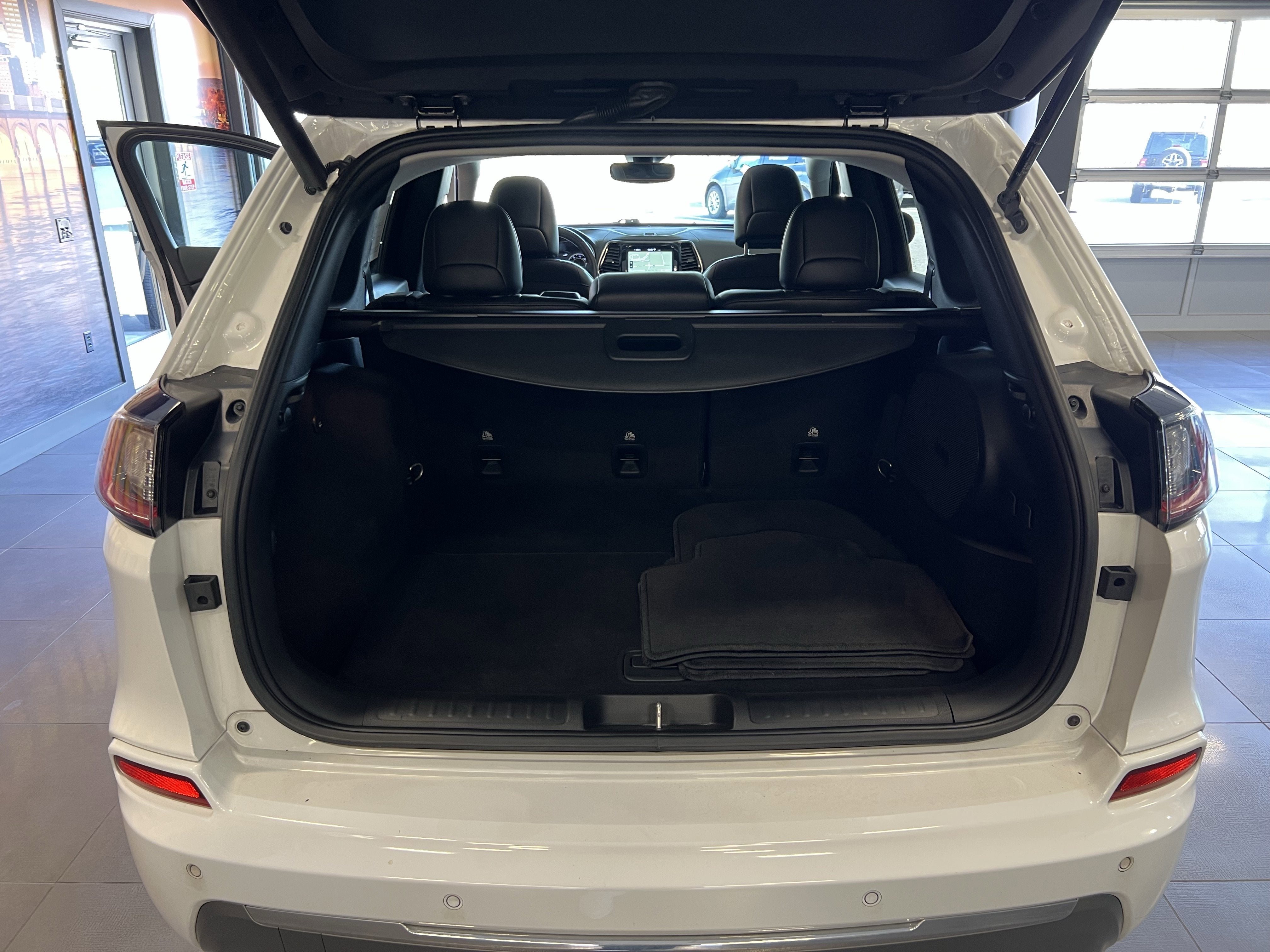 2019 Jeep Cherokee Overland 4x4