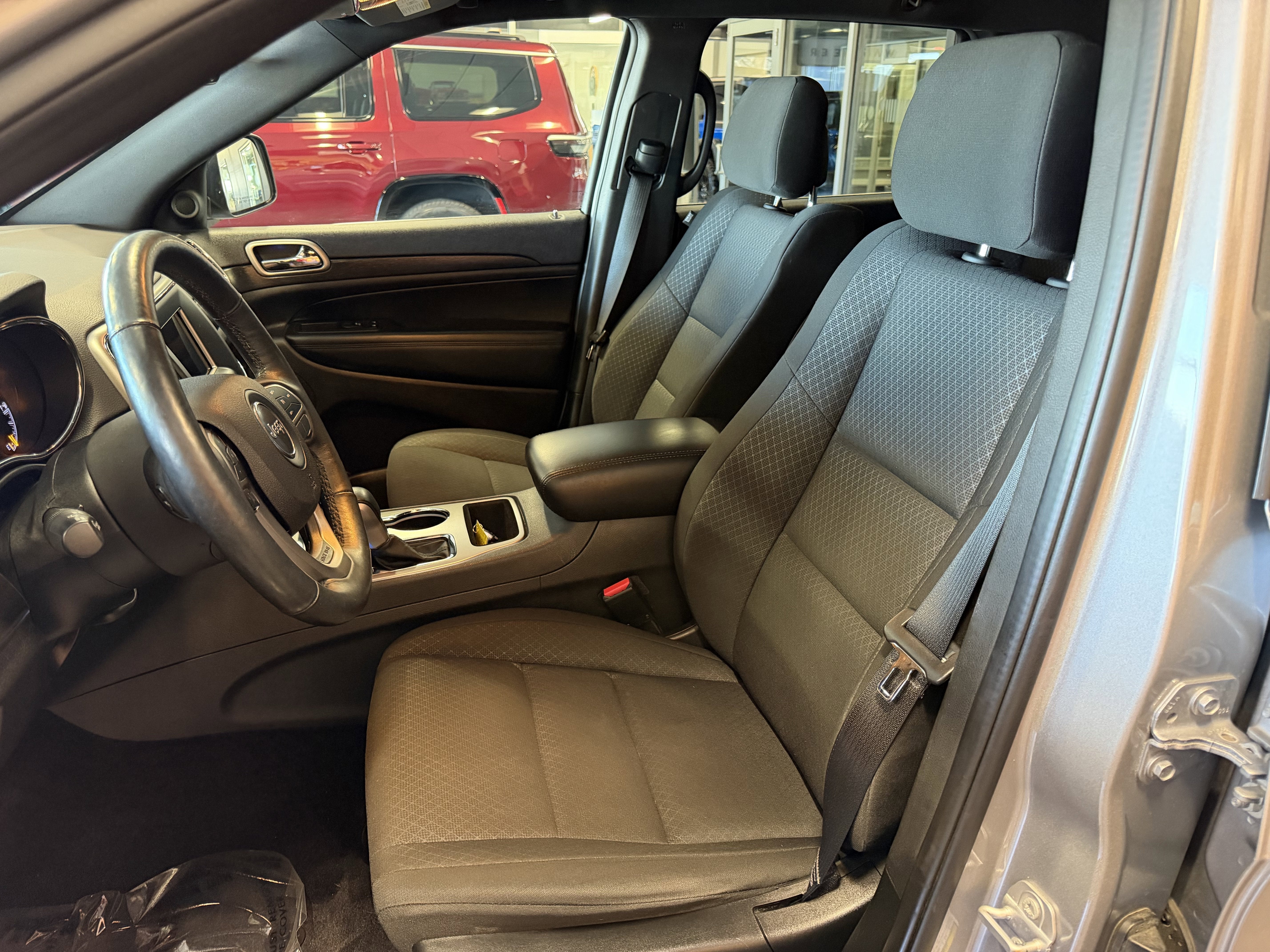 2018 Jeep Grand Cherokee Laredo E 4x4