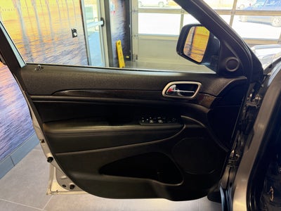 2018 Jeep Grand Cherokee Laredo E 4x4