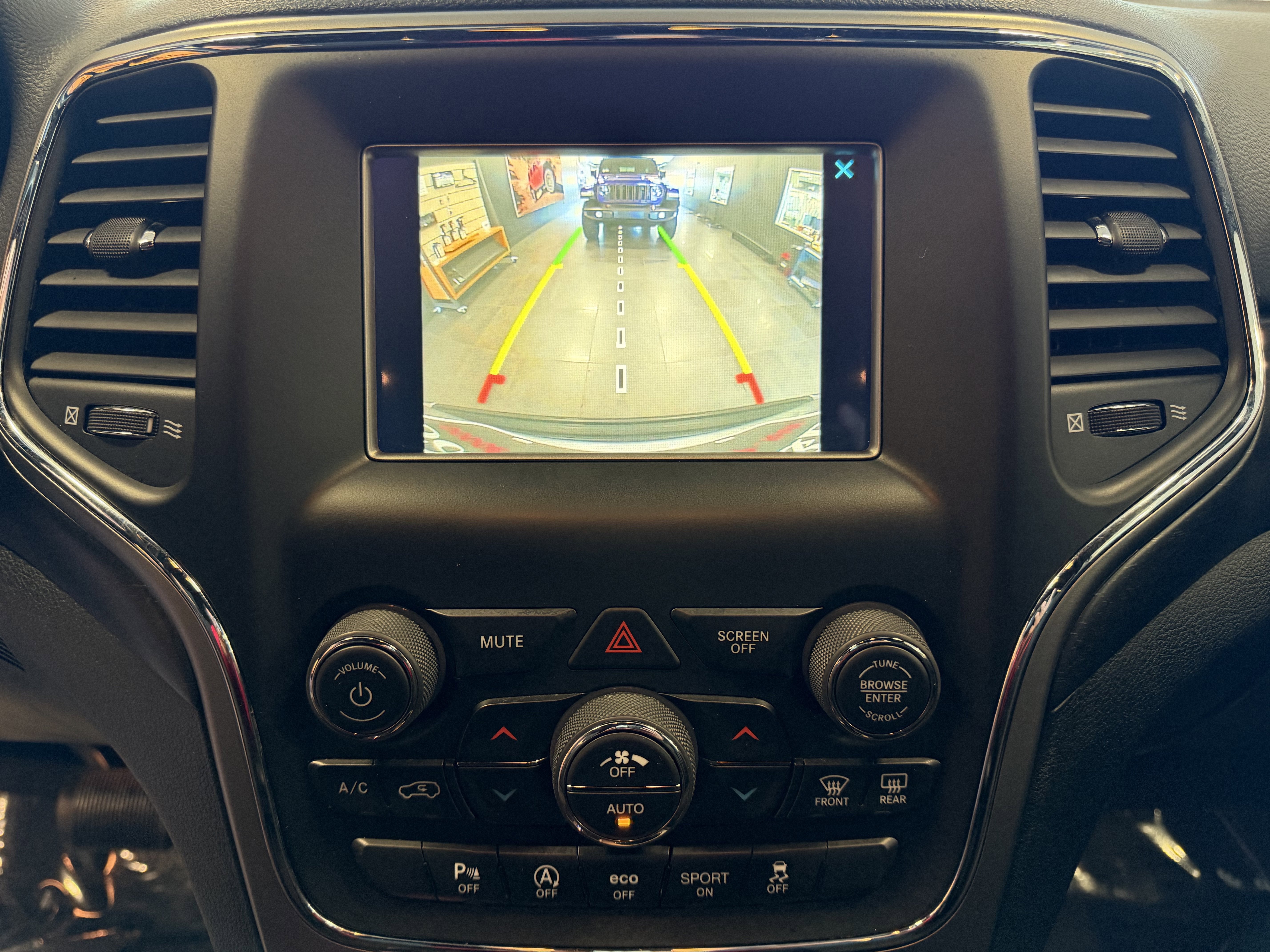 2018 Jeep Grand Cherokee Laredo E 4x4